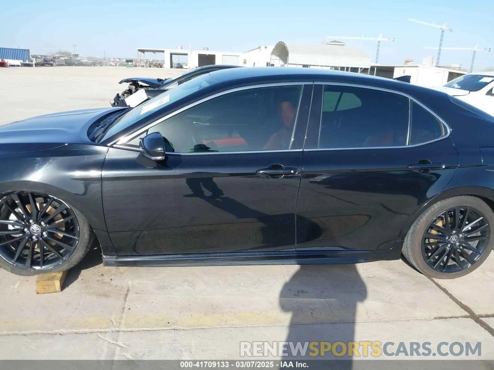 15 Photograph of a damaged car 4T1K31AK4NU579480 TOYOTA CAMRY 2022