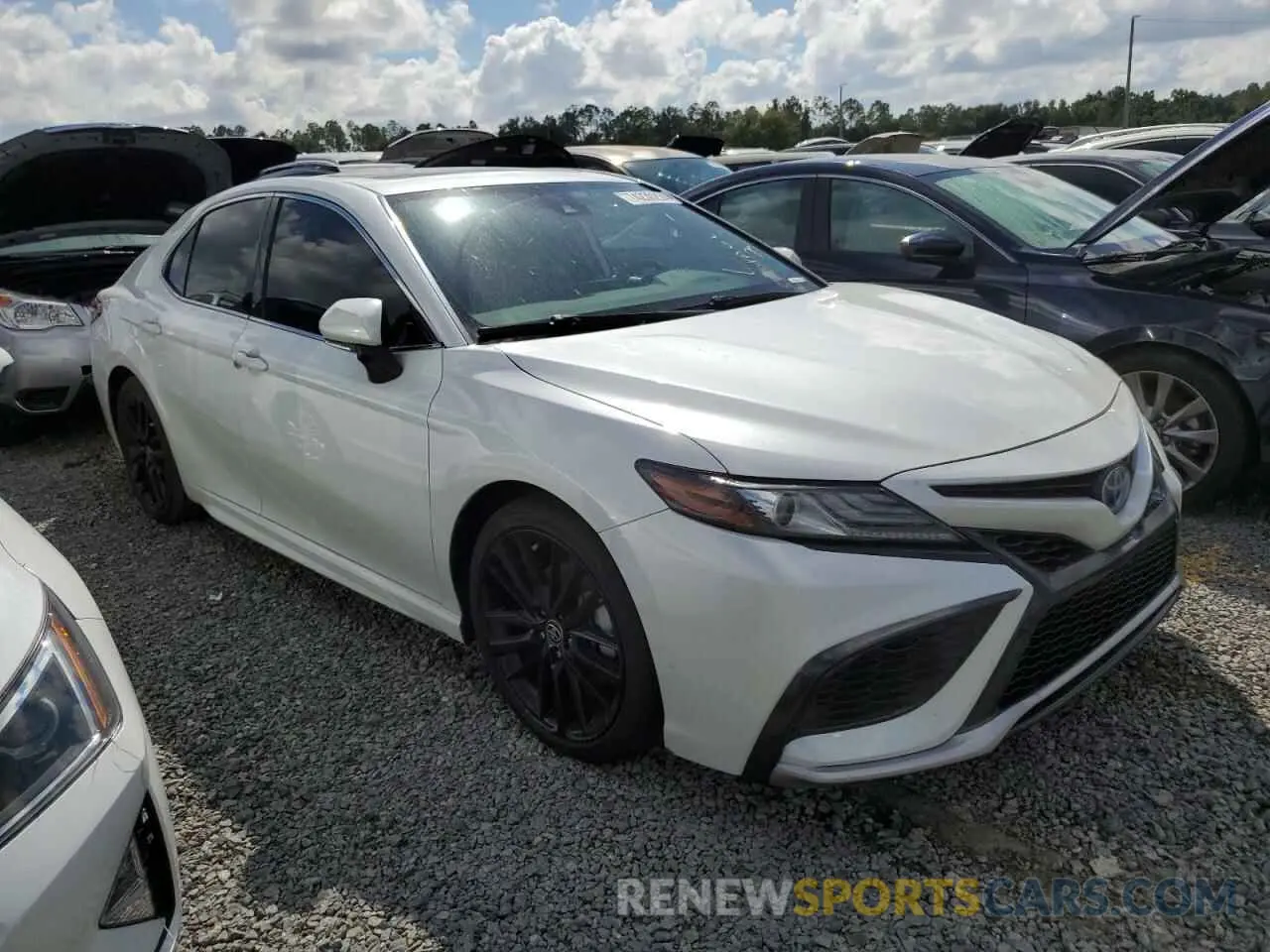 4 Photograph of a damaged car 4T1K31AK5NU571033 TOYOTA CAMRY 2022