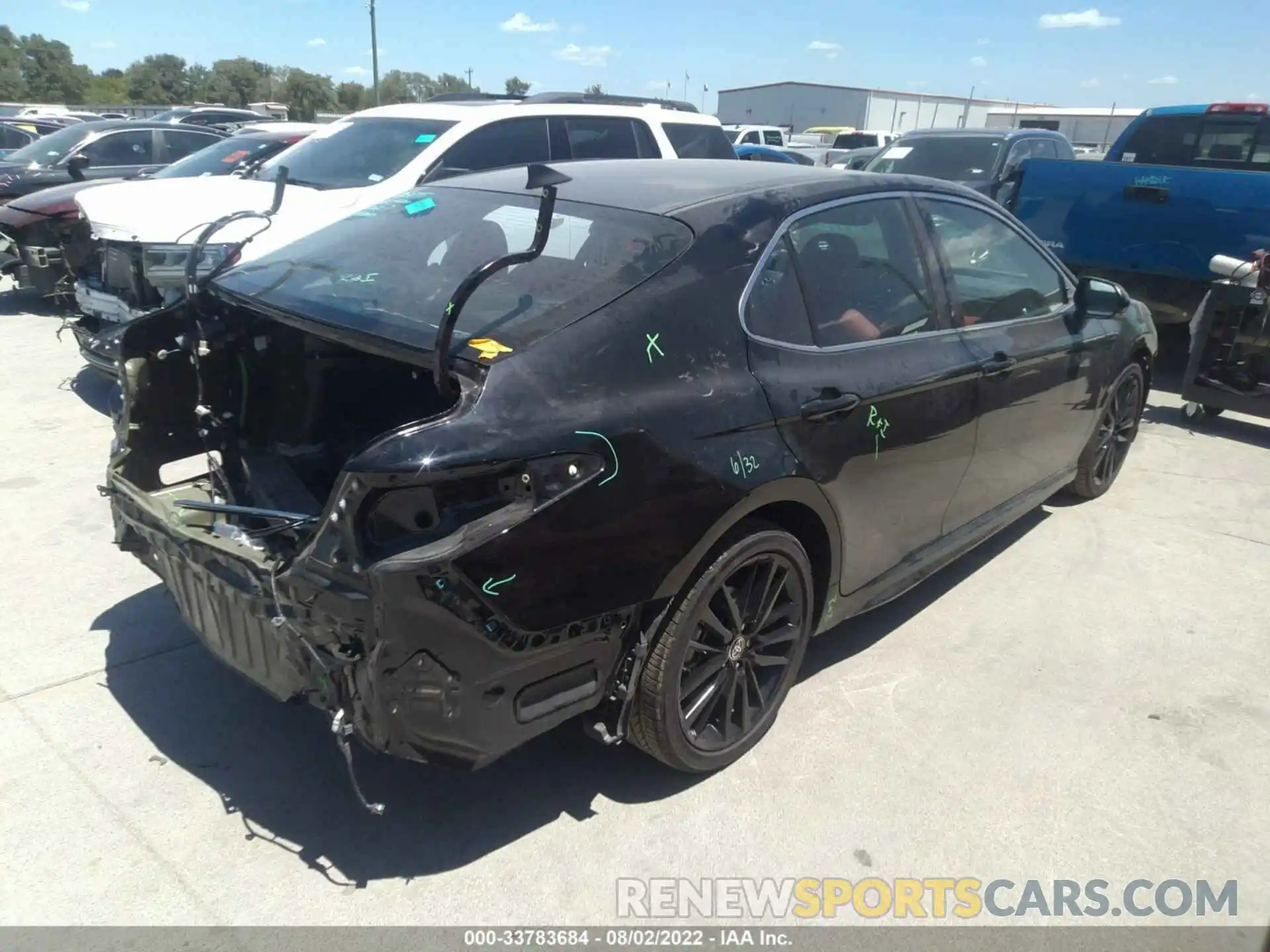 4 Photograph of a damaged car 4T1K31AK5NU584915 TOYOTA CAMRY 2022