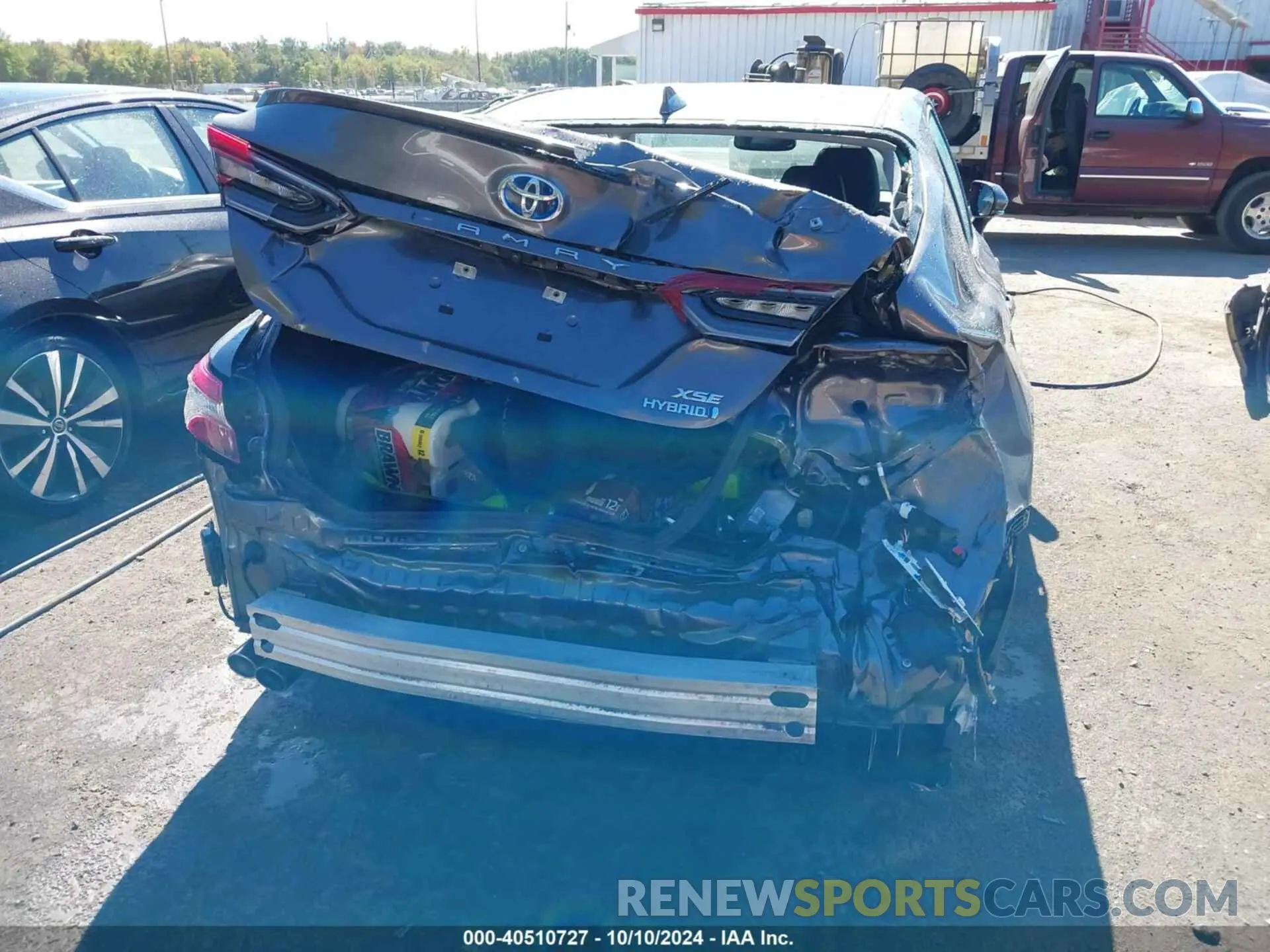 6 Photograph of a damaged car 4T1K31AK5NU593971 TOYOTA CAMRY 2022