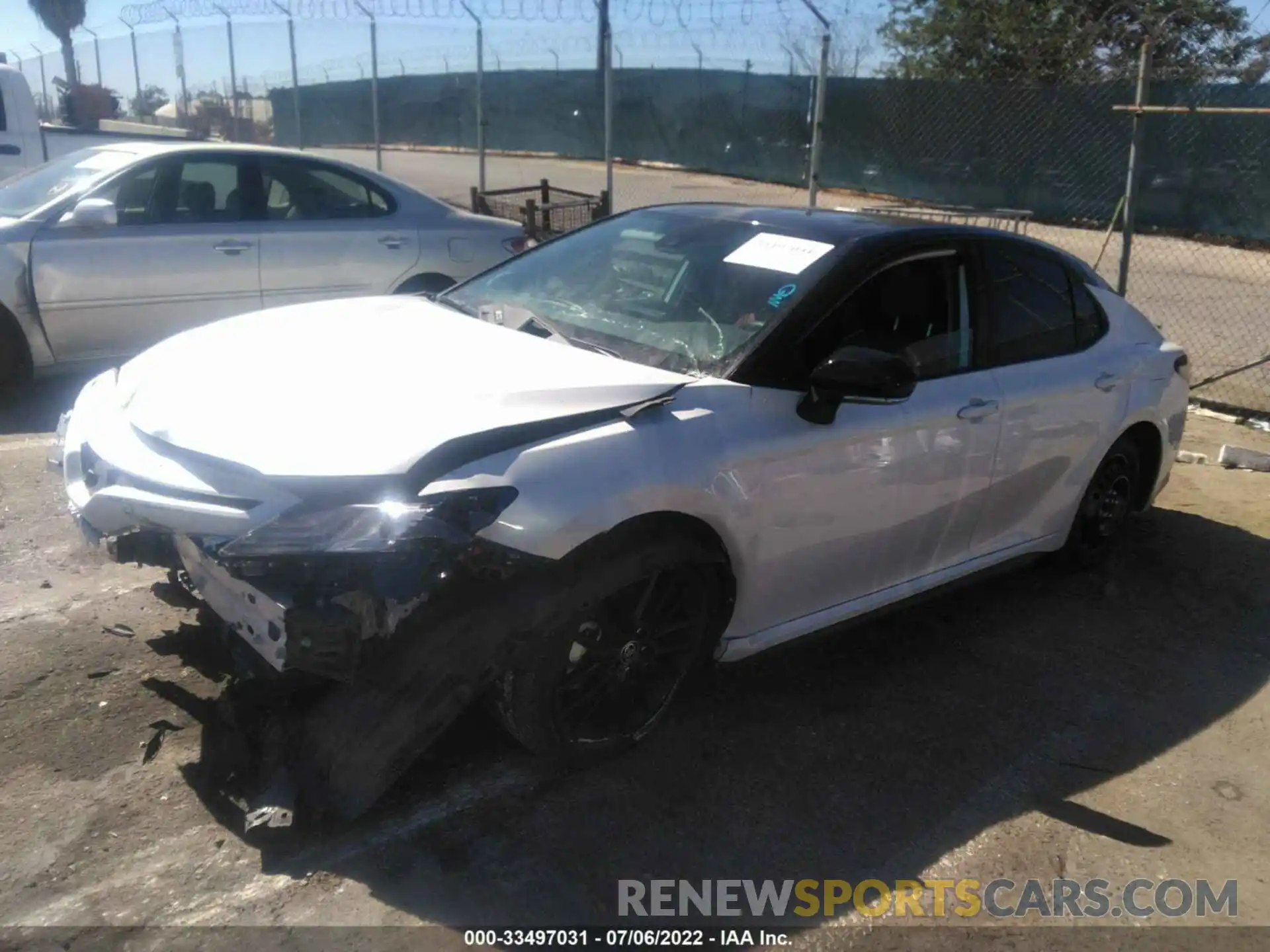 2 Photograph of a damaged car 4T1K31AK7NU036222 TOYOTA CAMRY 2022