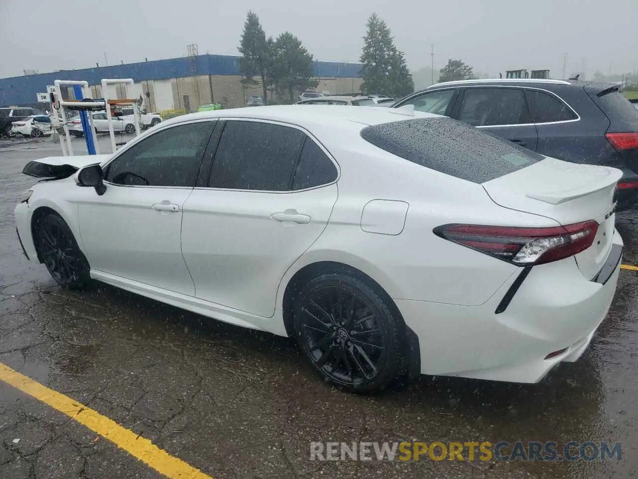 2 Photograph of a damaged car 4T1K31AK7NU594071 TOYOTA CAMRY 2022