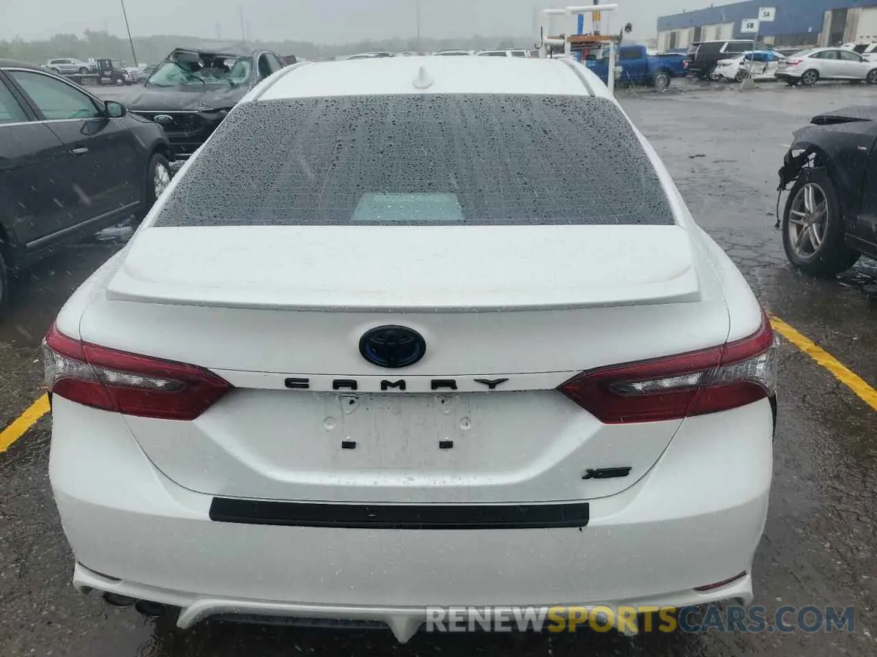 6 Photograph of a damaged car 4T1K31AK7NU594071 TOYOTA CAMRY 2022