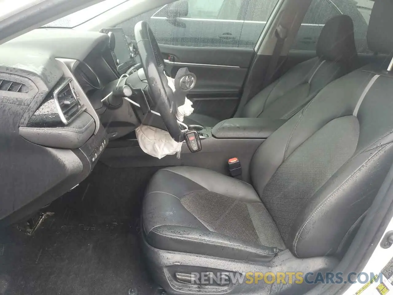 7 Photograph of a damaged car 4T1K31AK7NU594071 TOYOTA CAMRY 2022