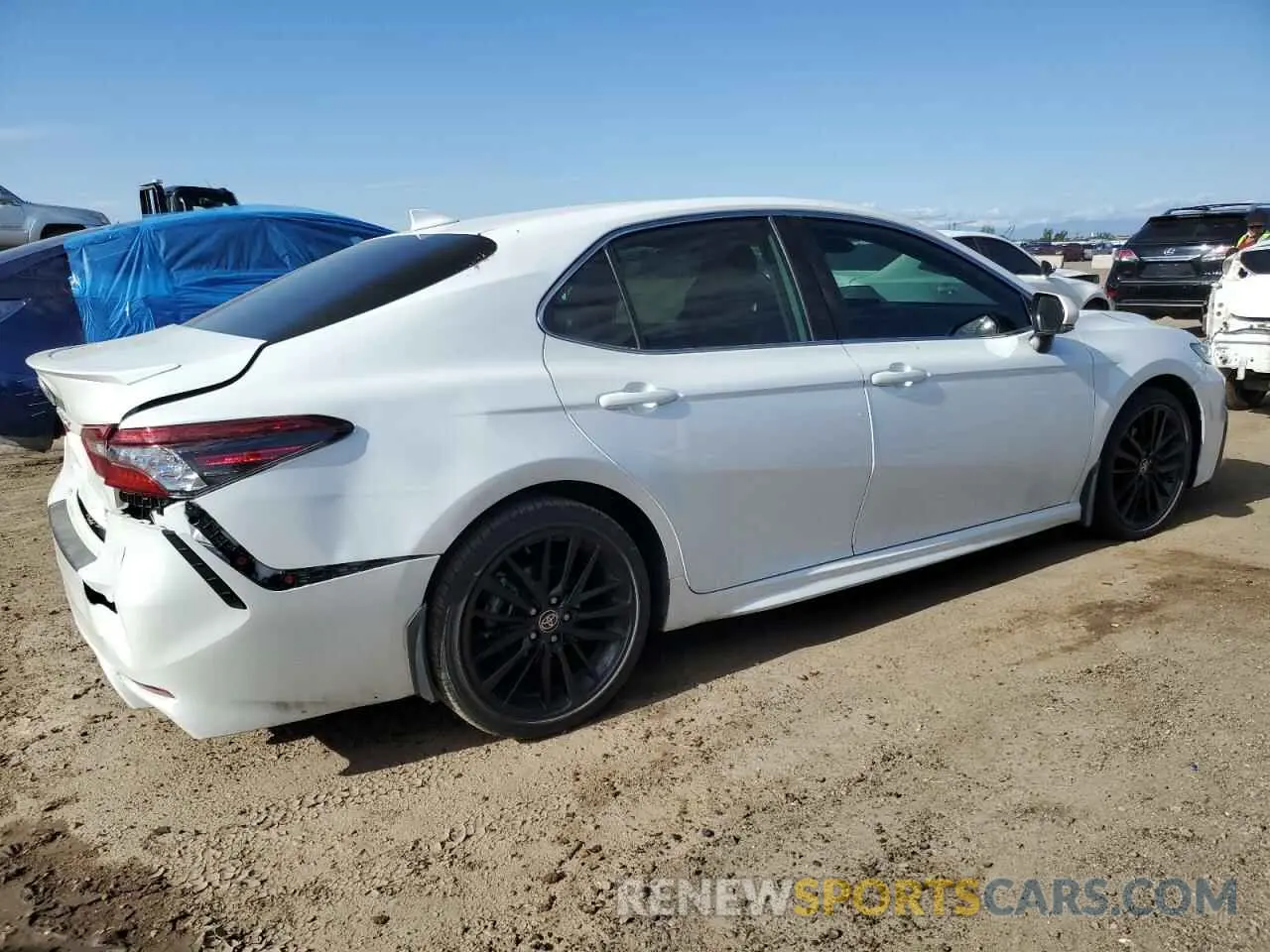3 Photograph of a damaged car 4T1K31AK7NU595351 TOYOTA CAMRY 2022