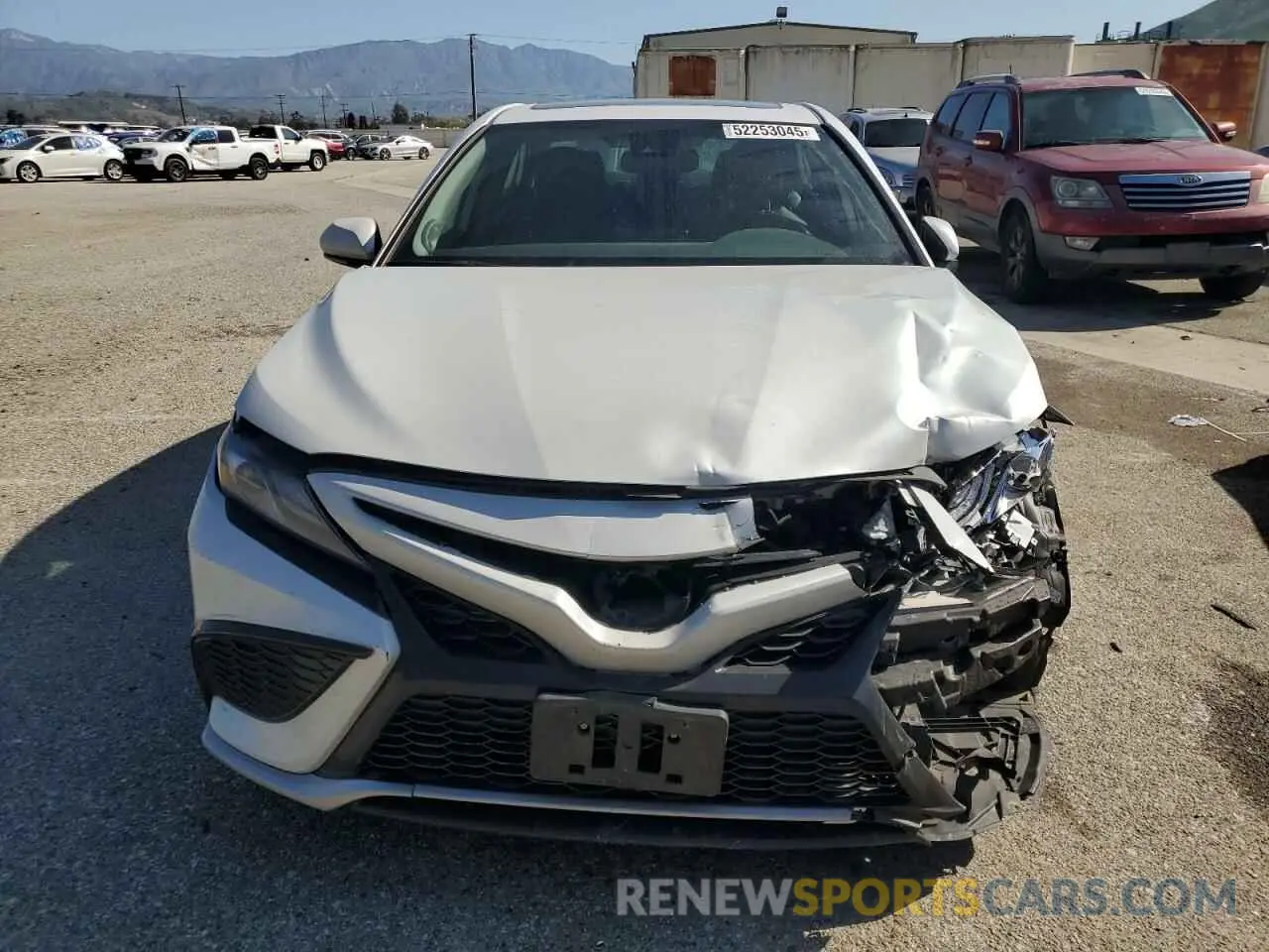 5 Photograph of a damaged car 4T1K31AK8NU577103 TOYOTA CAMRY 2022