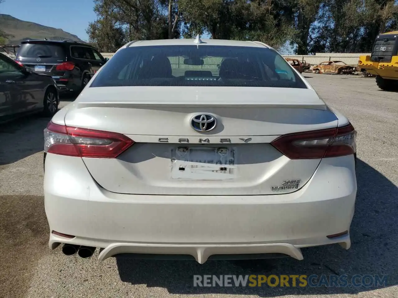 6 Photograph of a damaged car 4T1K31AK8NU577103 TOYOTA CAMRY 2022