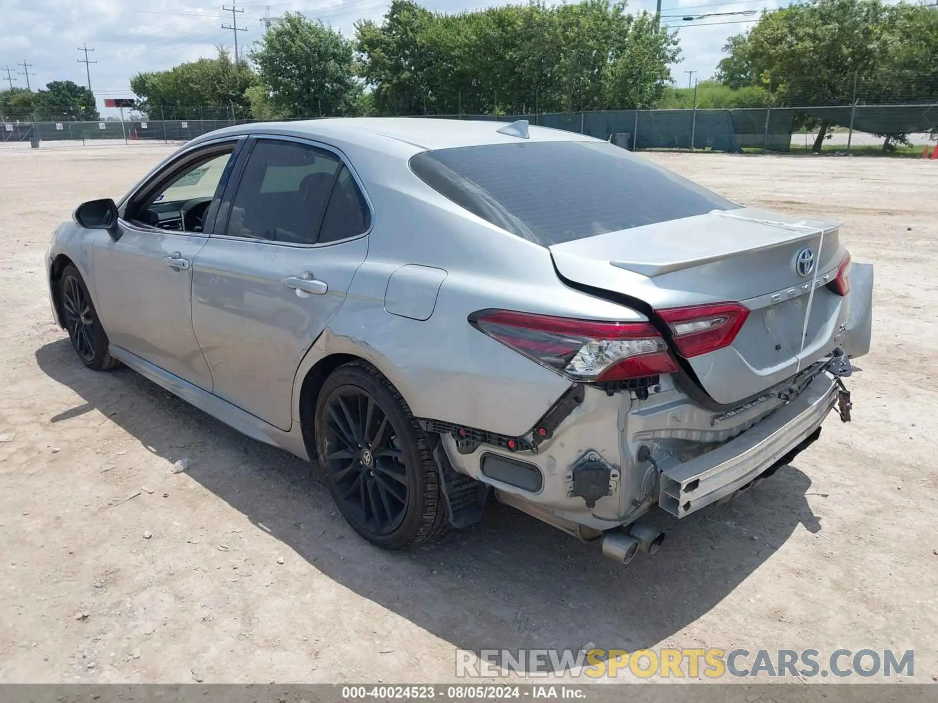 3 Photograph of a damaged car 4T1K31AK9NU041650 TOYOTA CAMRY 2022