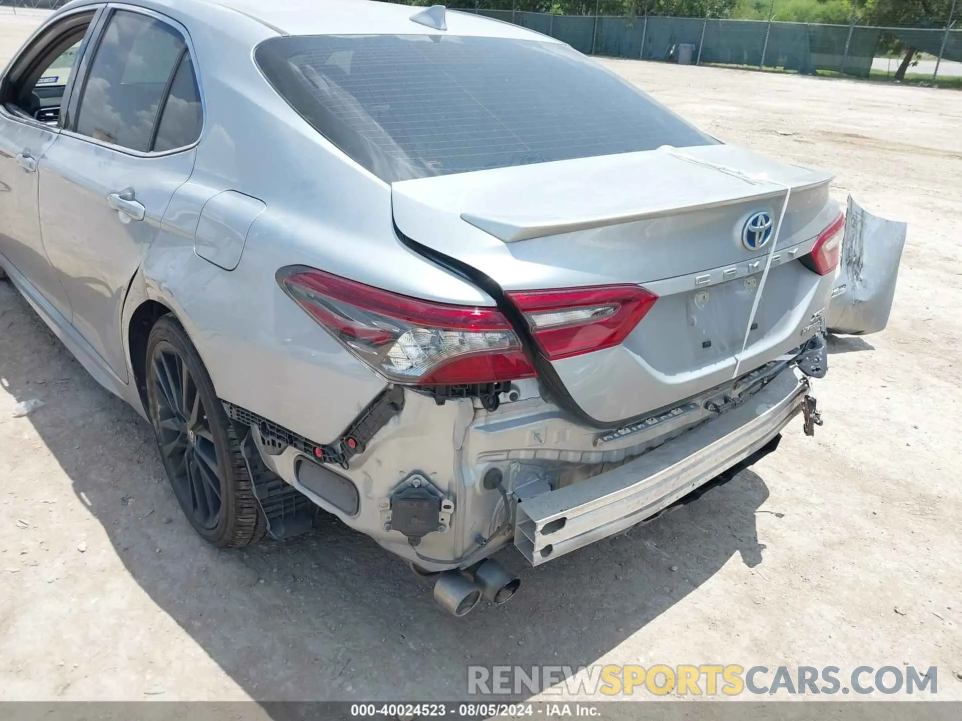 6 Photograph of a damaged car 4T1K31AK9NU041650 TOYOTA CAMRY 2022