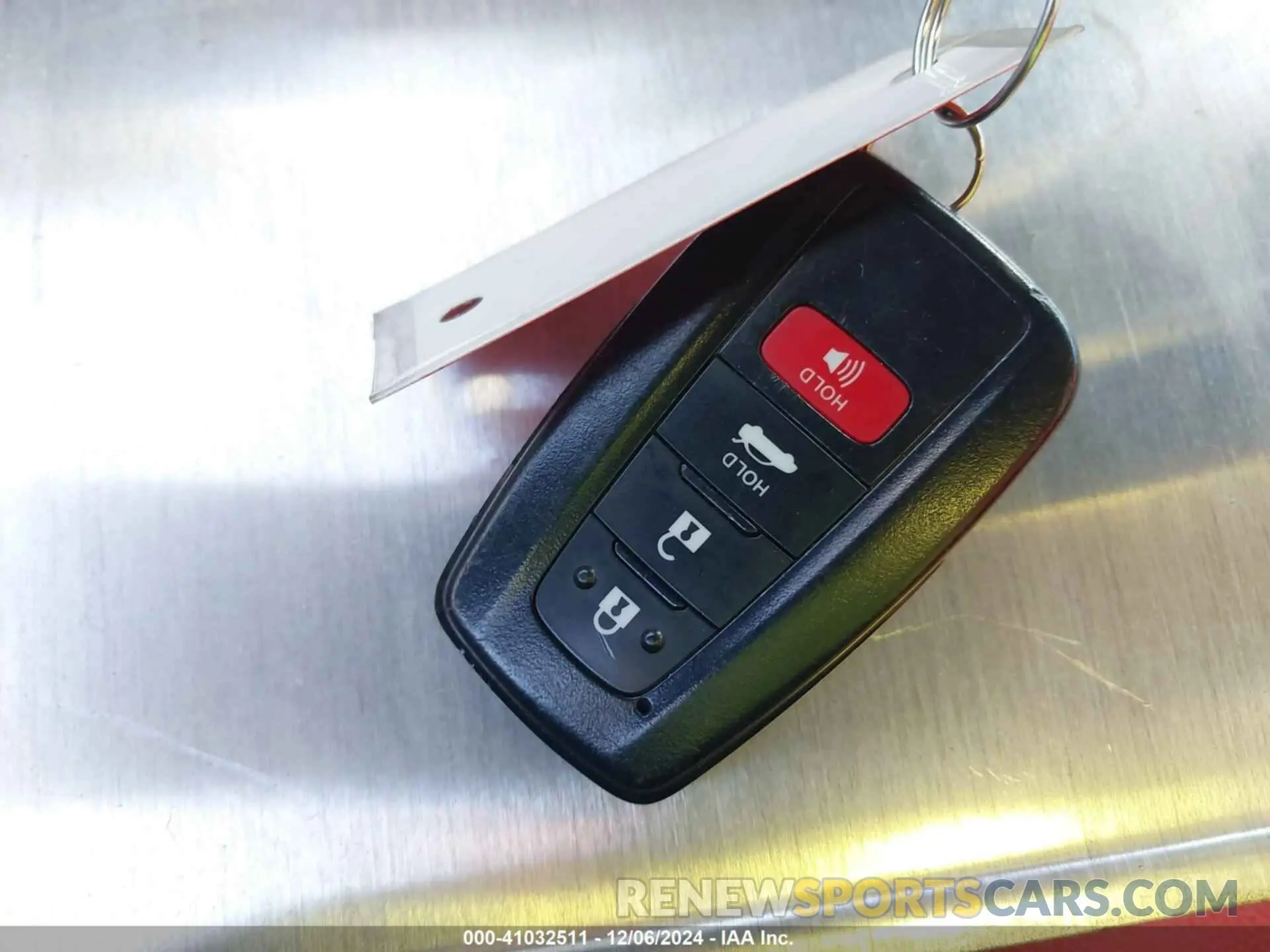11 Photograph of a damaged car 4T1K31AK9NU588398 TOYOTA CAMRY 2022