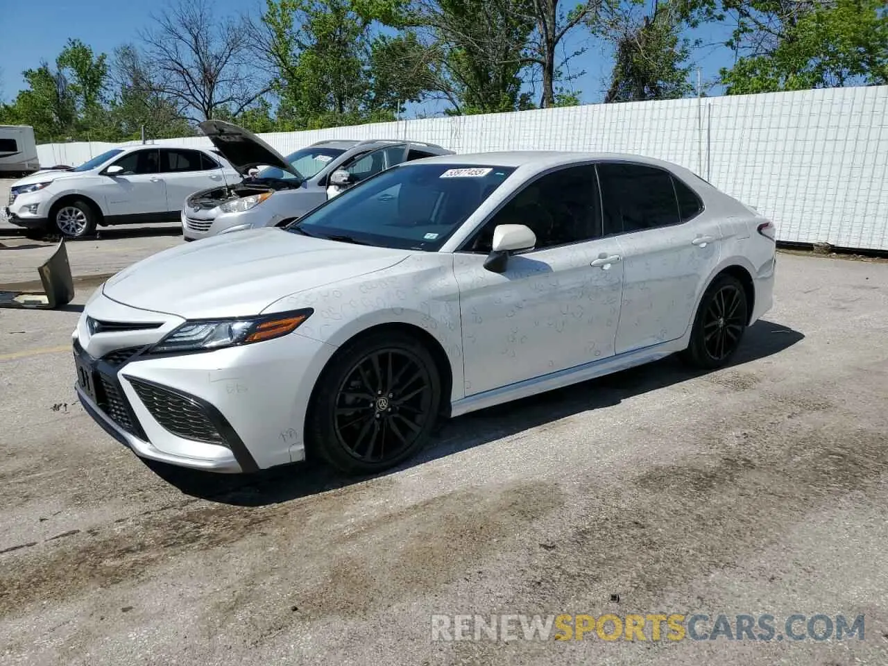 1 Photograph of a damaged car 4T1K31AKXNU596297 TOYOTA CAMRY 2022