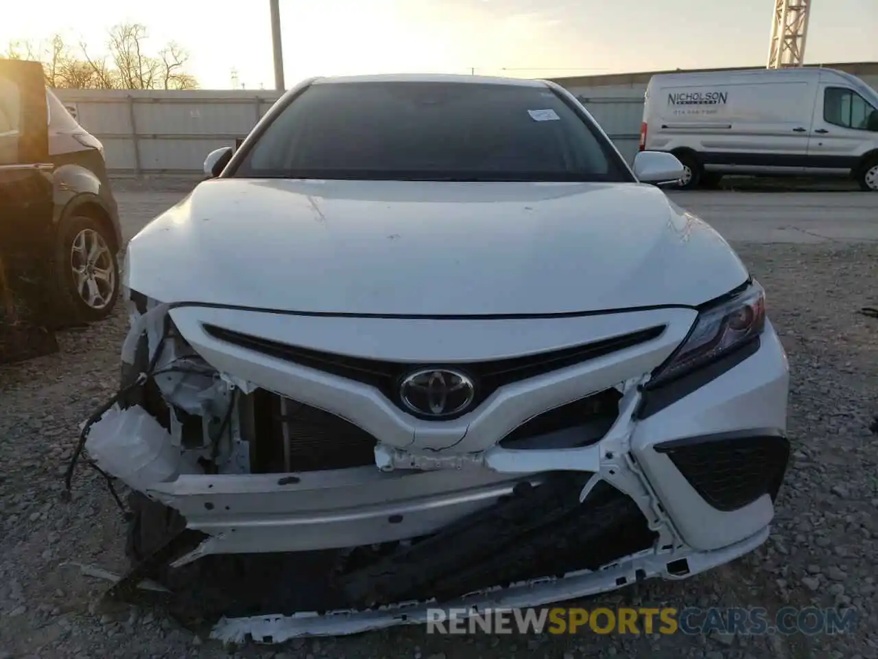 5 Photograph of a damaged car 4T1K61AK0NU015428 TOYOTA CAMRY 2022