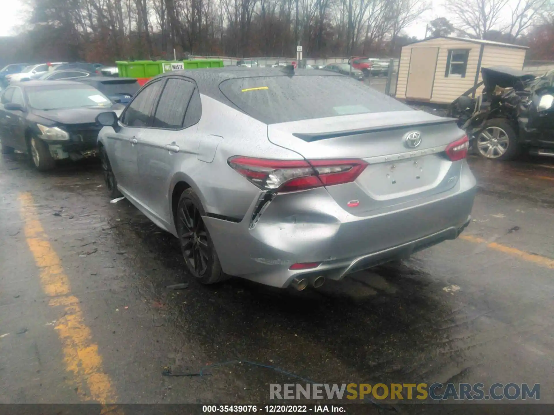 3 Photograph of a damaged car 4T1K61AK0NU019477 TOYOTA CAMRY 2022