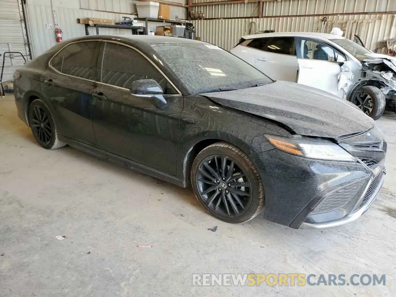 4 Photograph of a damaged car 4T1K61AK0NU024677 TOYOTA CAMRY 2022