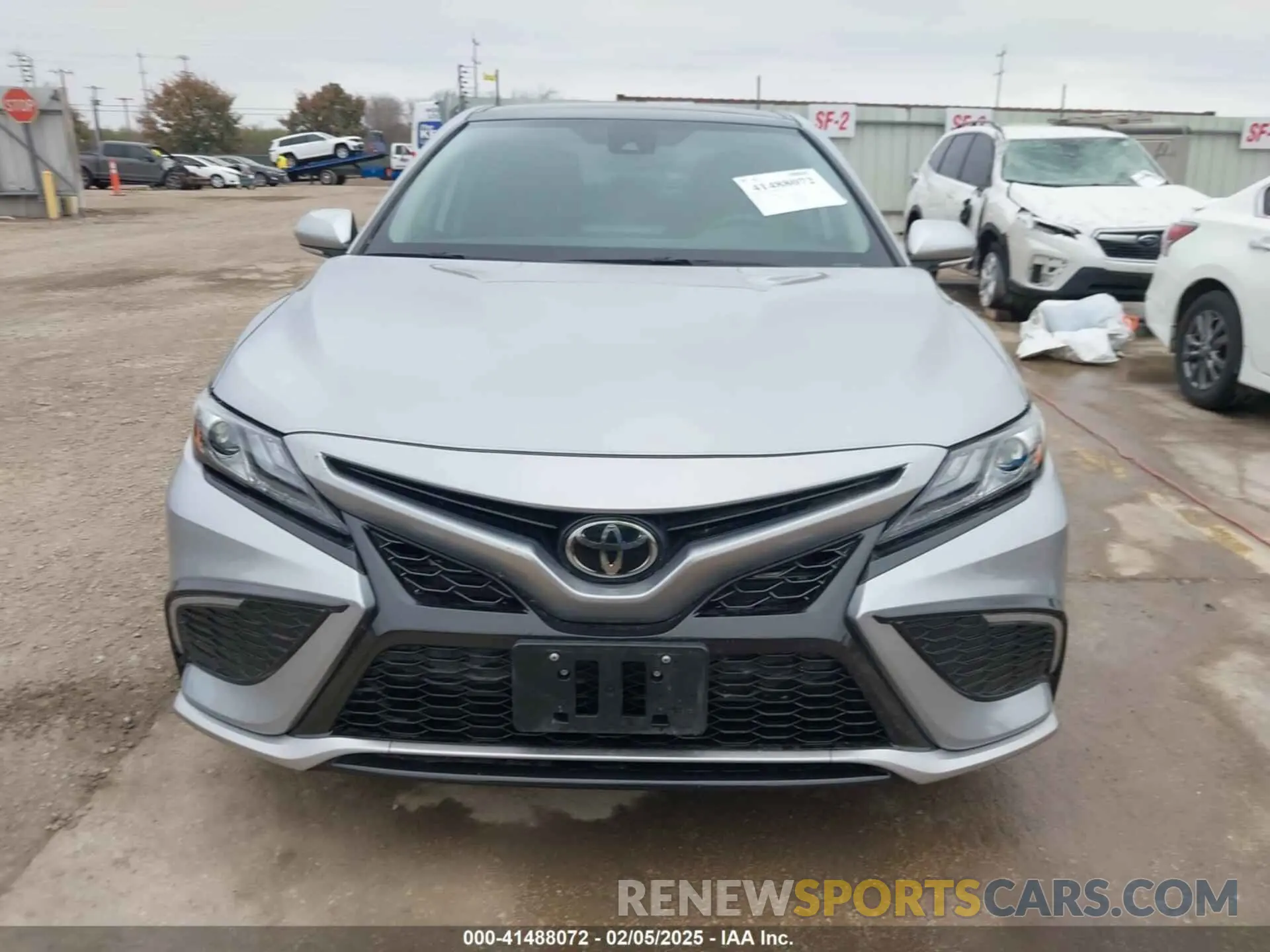 13 Photograph of a damaged car 4T1K61AK0NU032049 TOYOTA CAMRY 2022
