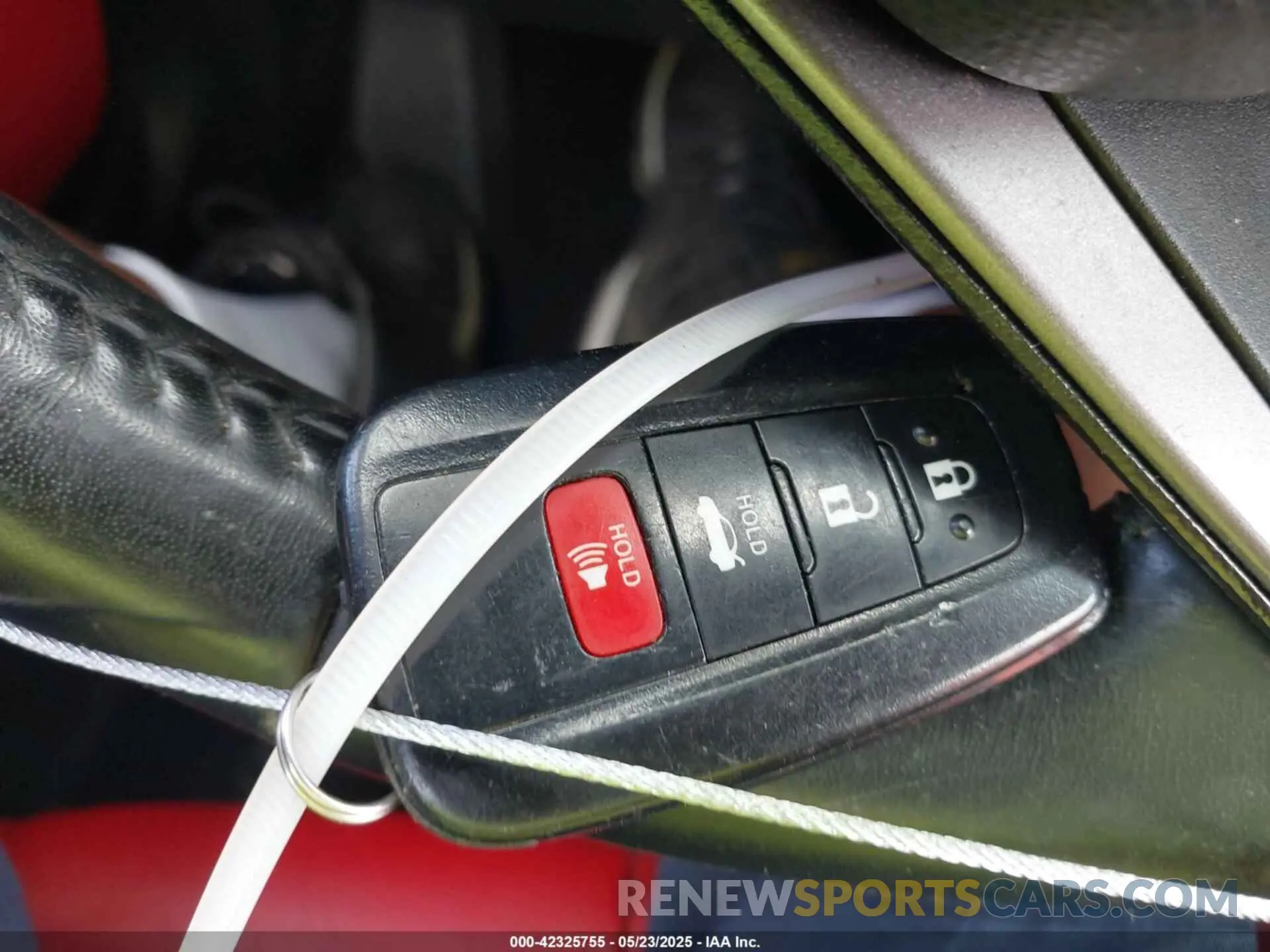 11 Photograph of a damaged car 4T1K61AK0NU062314 TOYOTA CAMRY 2022