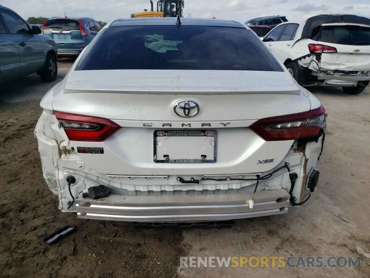 6 Photograph of a damaged car 4T1K61AK0NU073216 TOYOTA CAMRY 2022