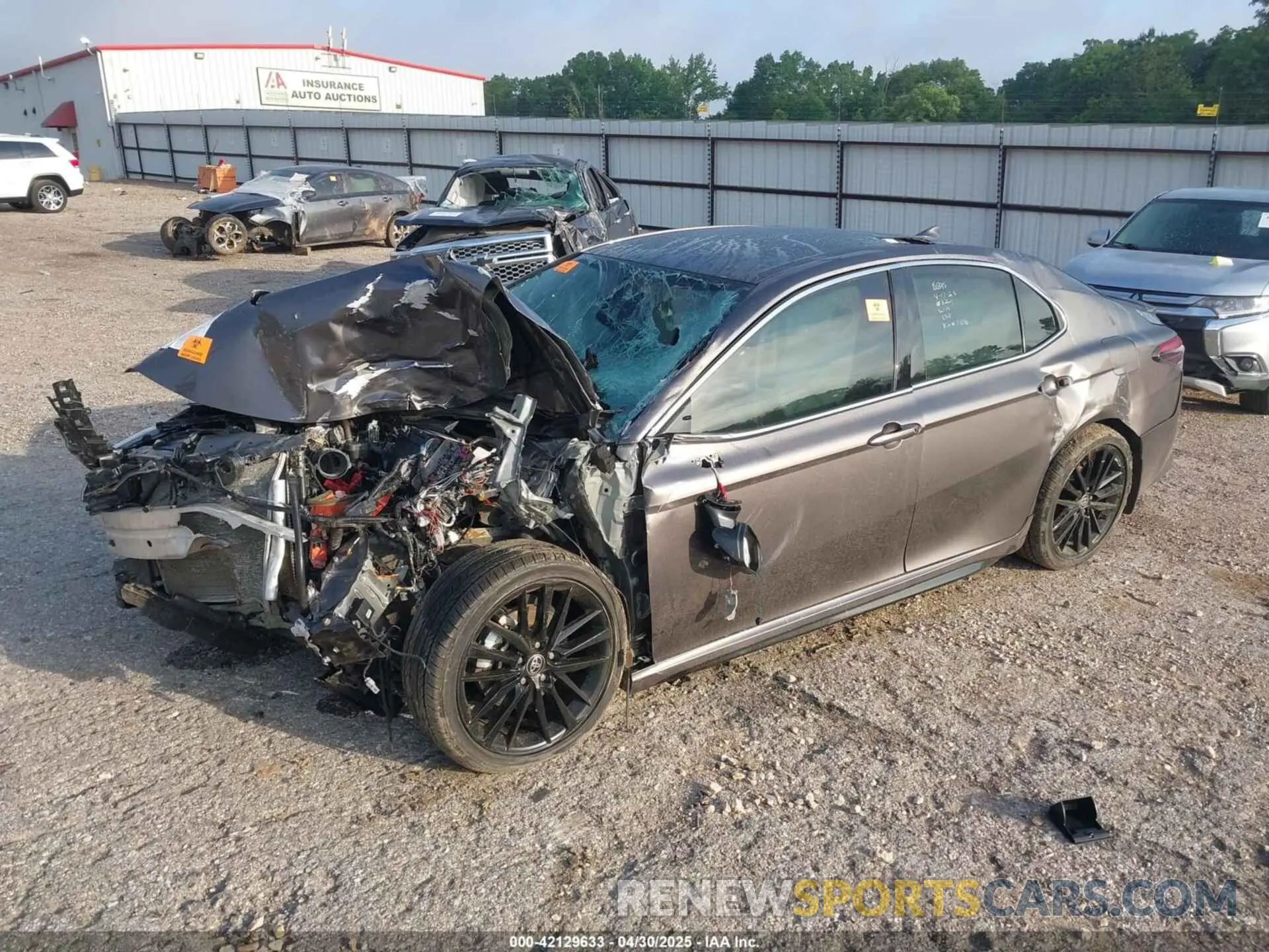 2 Photograph of a damaged car 4T1K61AK0NU718110 TOYOTA CAMRY 2022