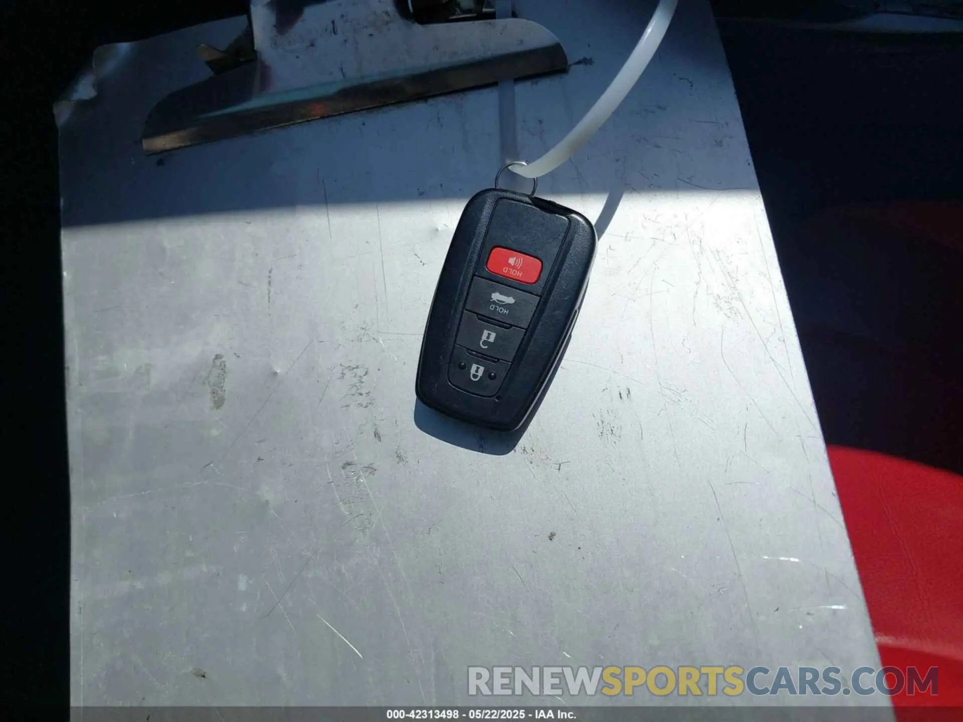 11 Photograph of a damaged car 4T1K61AK1NU009654 TOYOTA CAMRY 2022