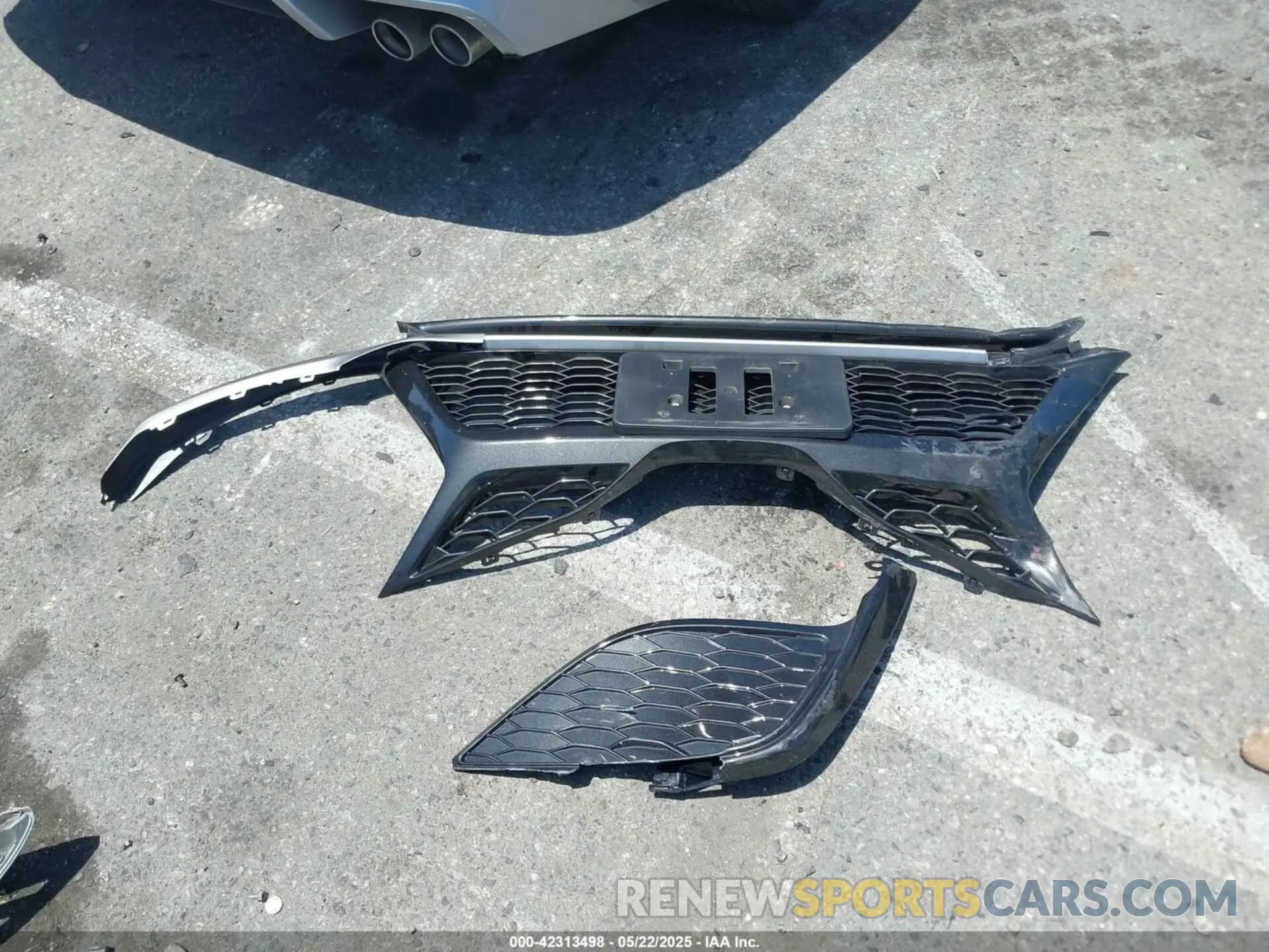 12 Photograph of a damaged car 4T1K61AK1NU009654 TOYOTA CAMRY 2022
