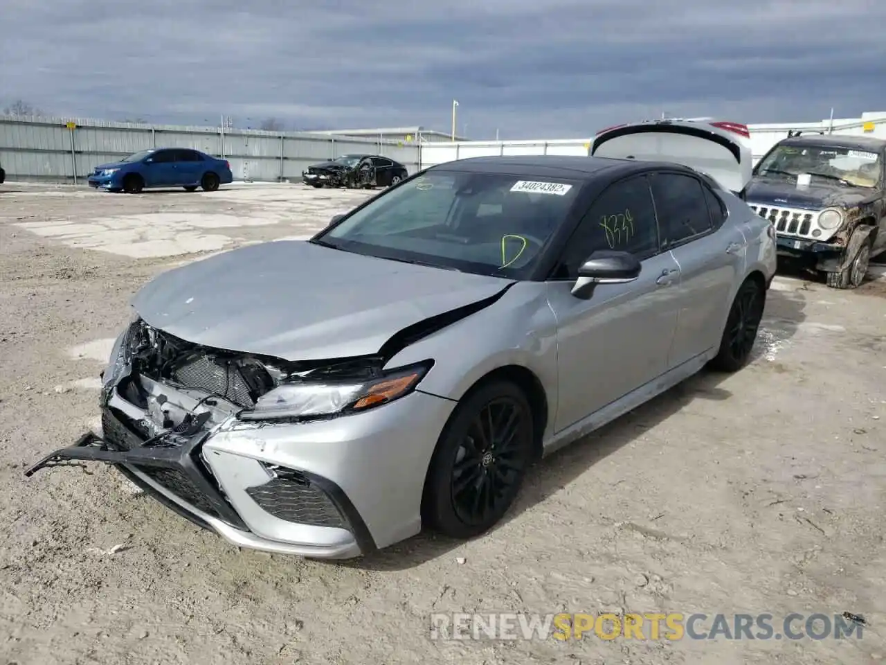 2 Photograph of a damaged car 4T1K61AK1NU010920 TOYOTA CAMRY 2022