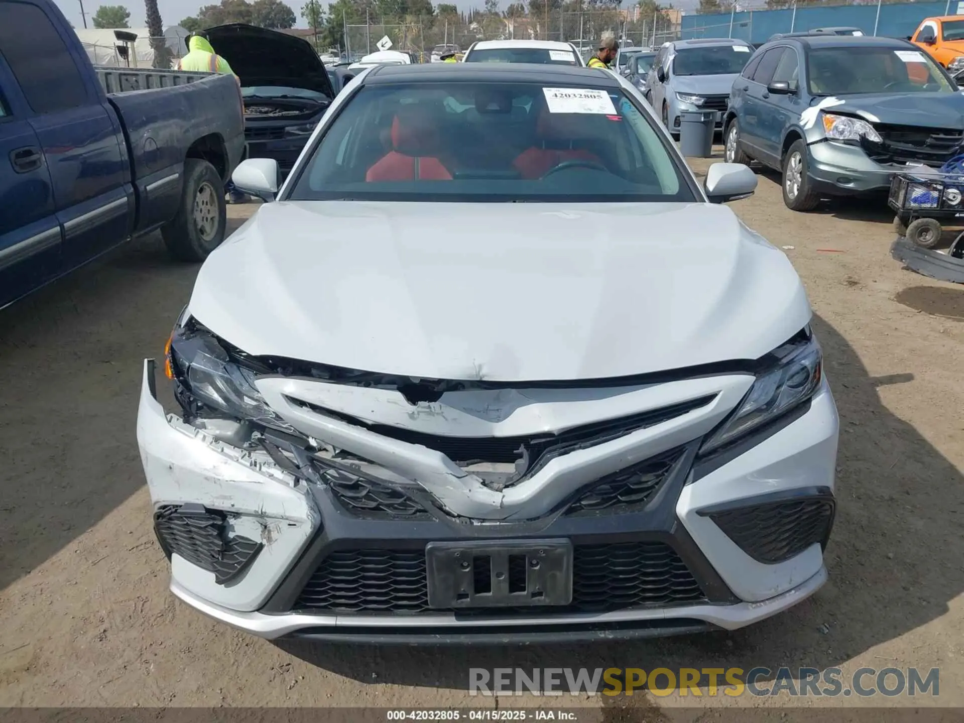 12 Photograph of a damaged car 4T1K61AK1NU011131 TOYOTA CAMRY 2022