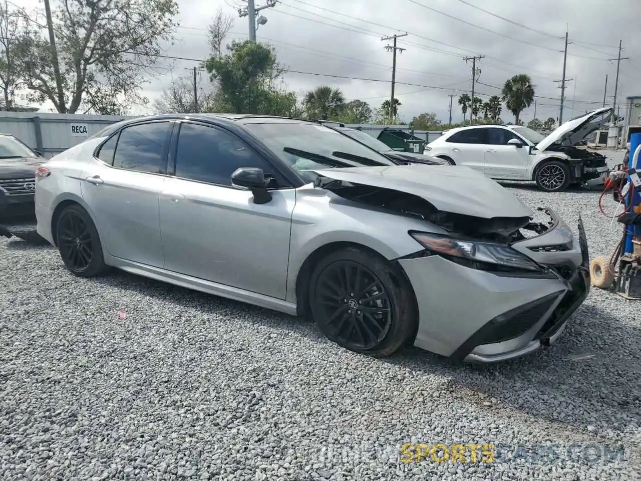 4 Photograph of a damaged car 4T1K61AK1NU015857 TOYOTA CAMRY 2022