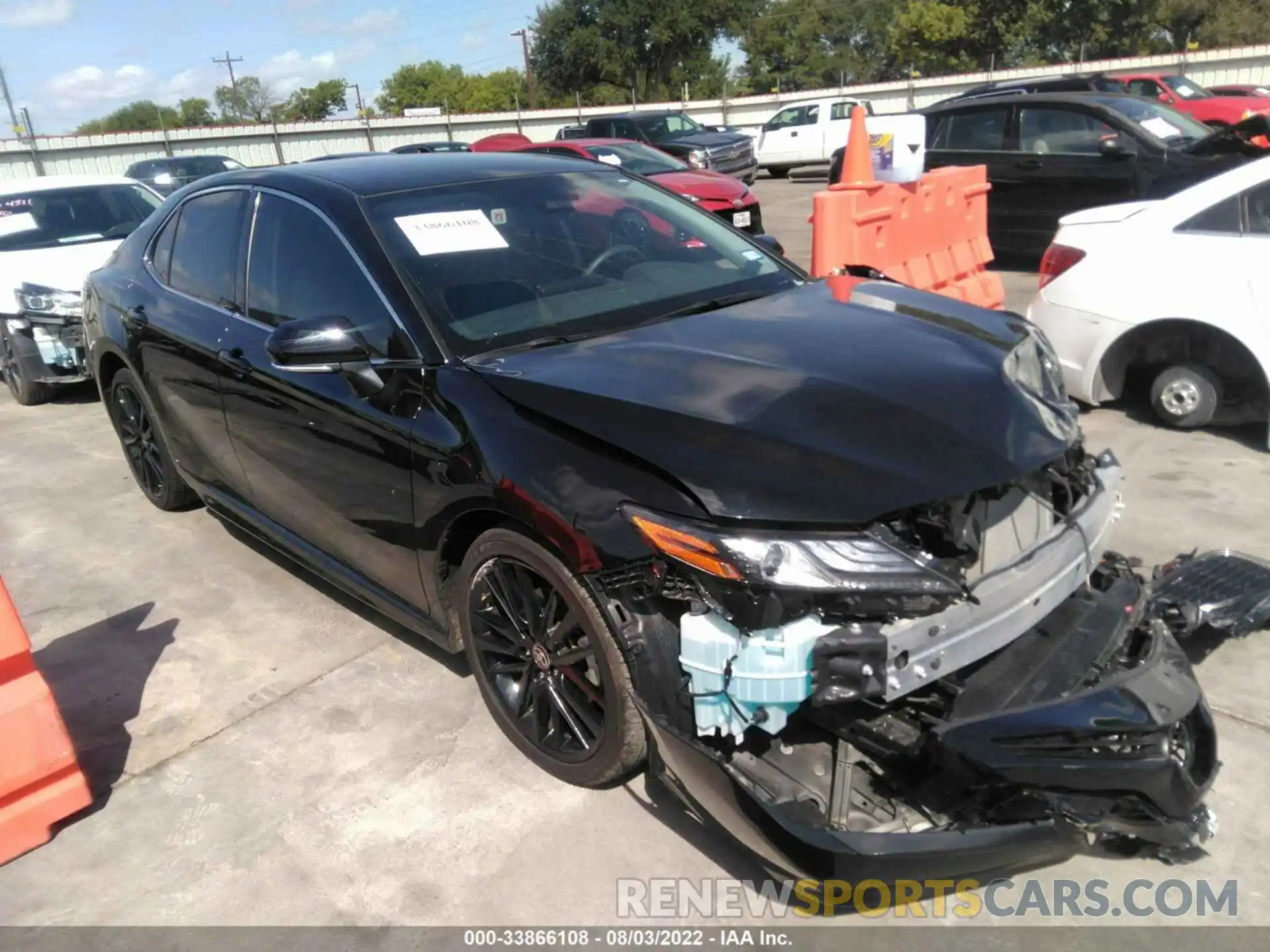 1 Photograph of a damaged car 4T1K61AK1NU022114 TOYOTA CAMRY 2022