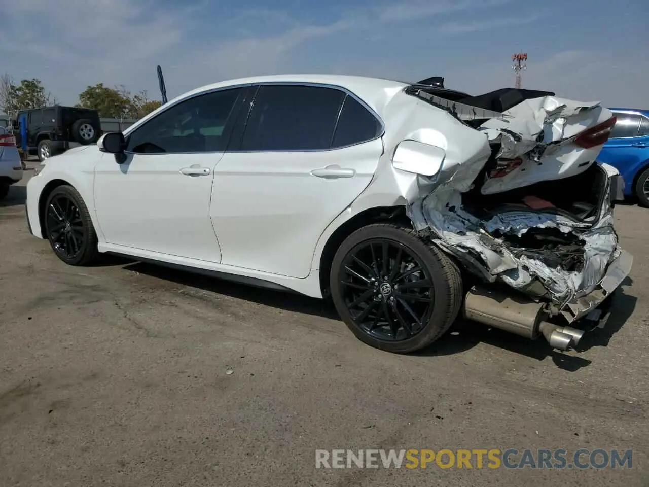2 Photograph of a damaged car 4T1K61AK1NU023215 TOYOTA CAMRY 2022
