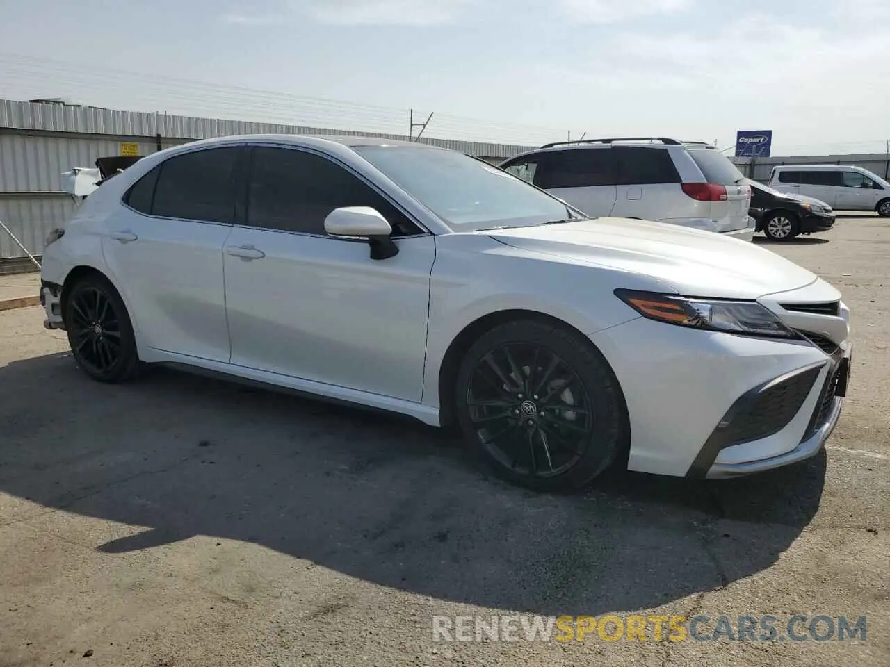 4 Photograph of a damaged car 4T1K61AK1NU023215 TOYOTA CAMRY 2022