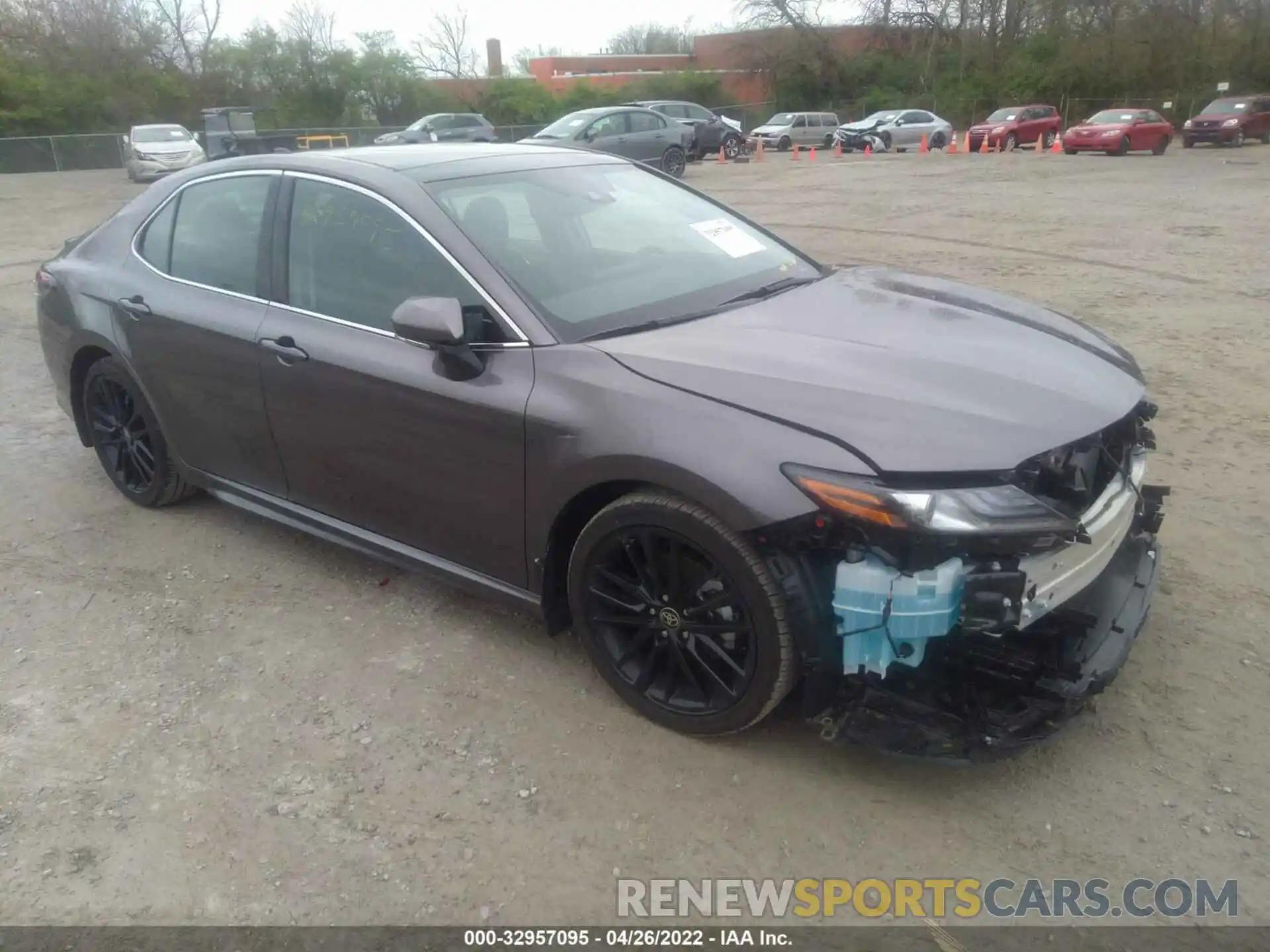 1 Photograph of a damaged car 4T1K61AK1NU027037 TOYOTA CAMRY 2022