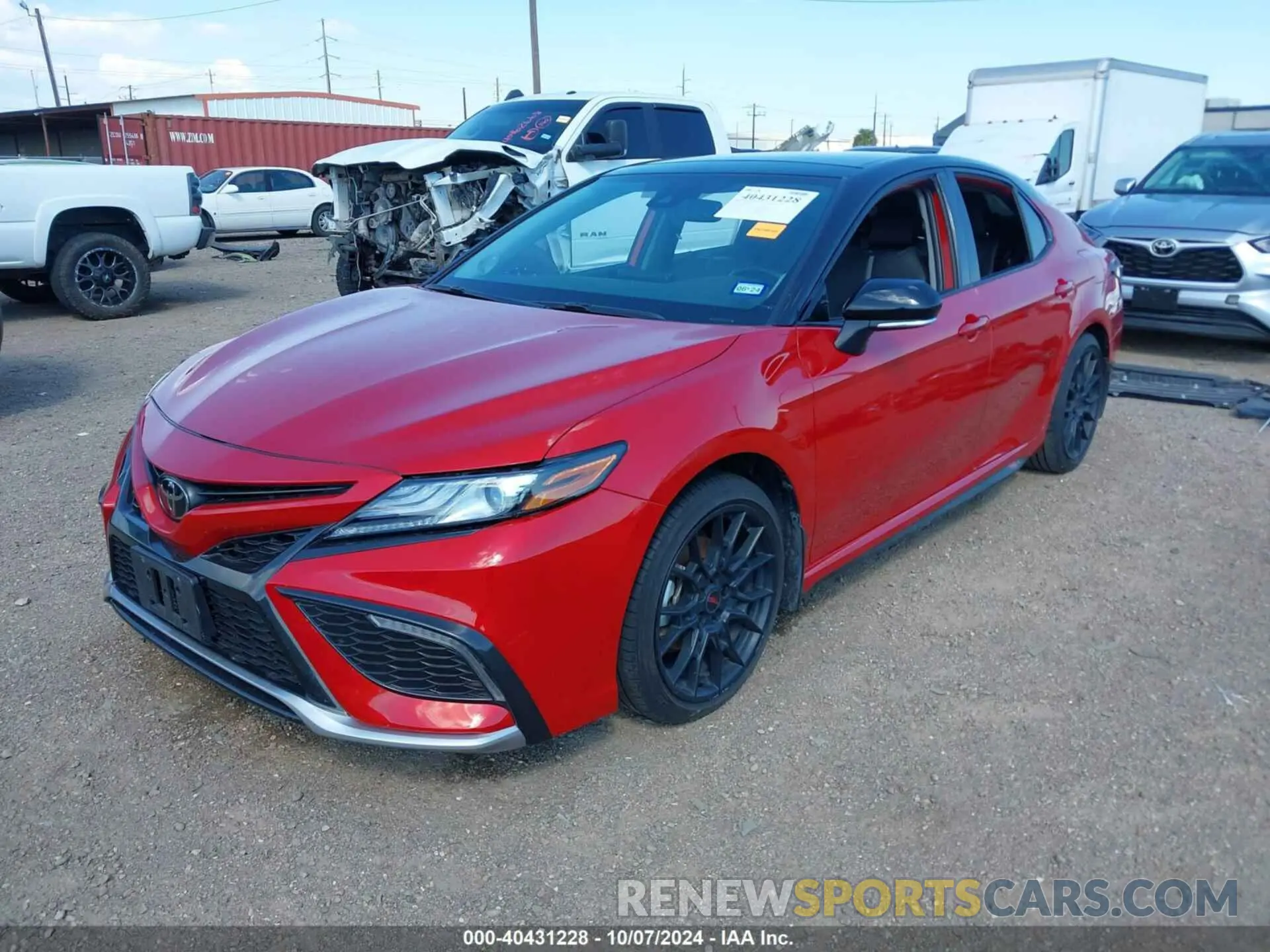 2 Photograph of a damaged car 4T1K61AK1NU068901 TOYOTA CAMRY 2022