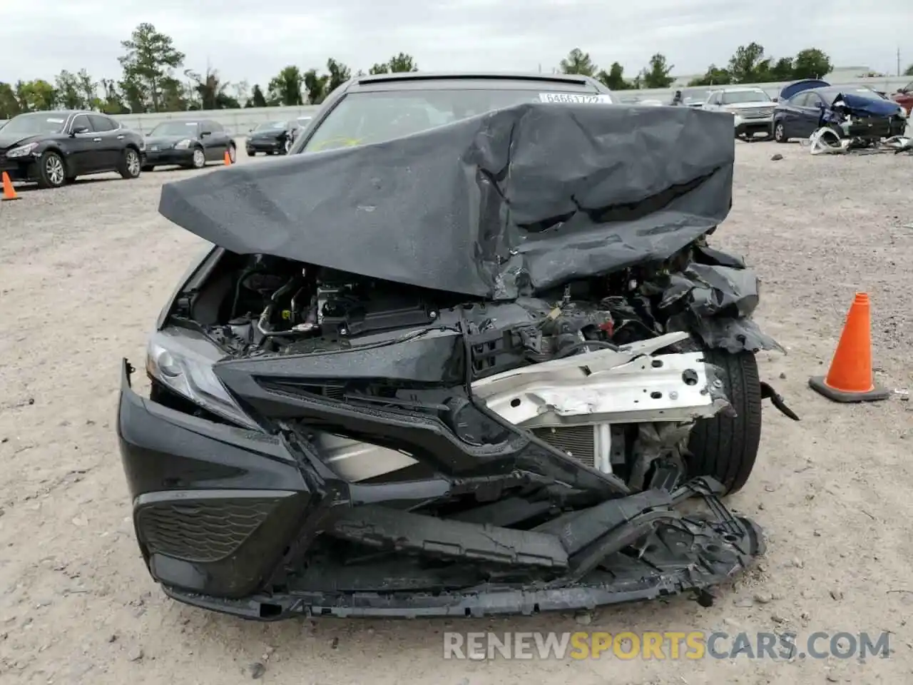 9 Photograph of a damaged car 4T1K61AK1NU704314 TOYOTA CAMRY 2022