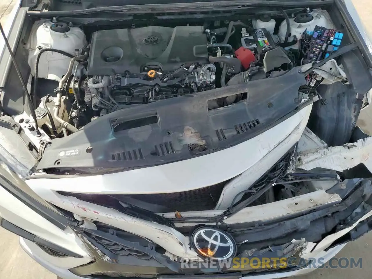 11 Photograph of a damaged car 4T1K61AK2NU007847 TOYOTA CAMRY 2022