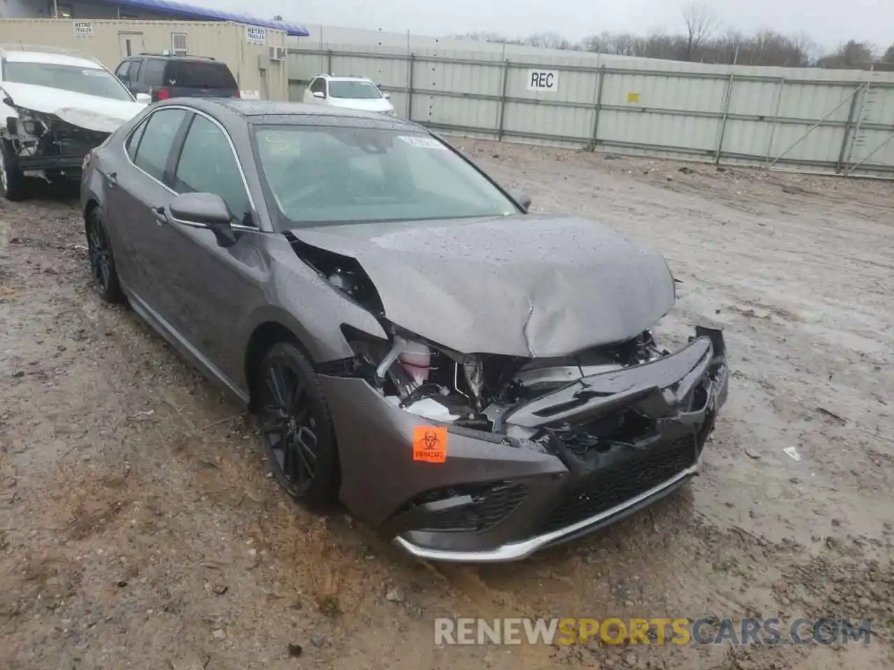 1 Photograph of a damaged car 4T1K61AK2NU013454 TOYOTA CAMRY 2022