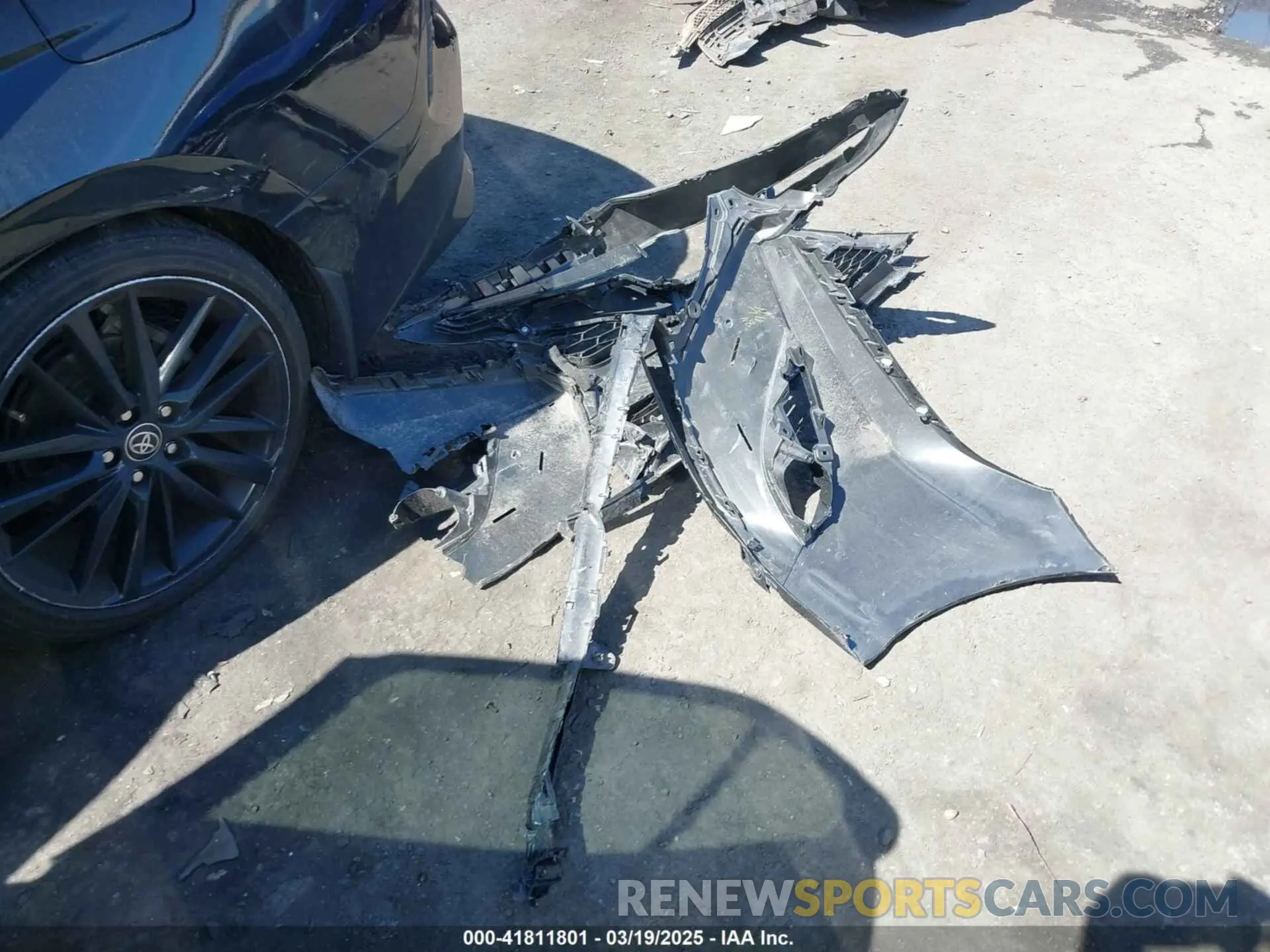 18 Photograph of a damaged car 4T1K61AK2NU013518 TOYOTA CAMRY 2022
