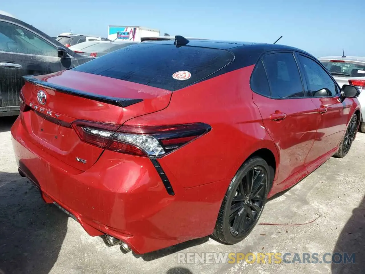 3 Photograph of a damaged car 4T1K61AK2NU016080 TOYOTA CAMRY 2022