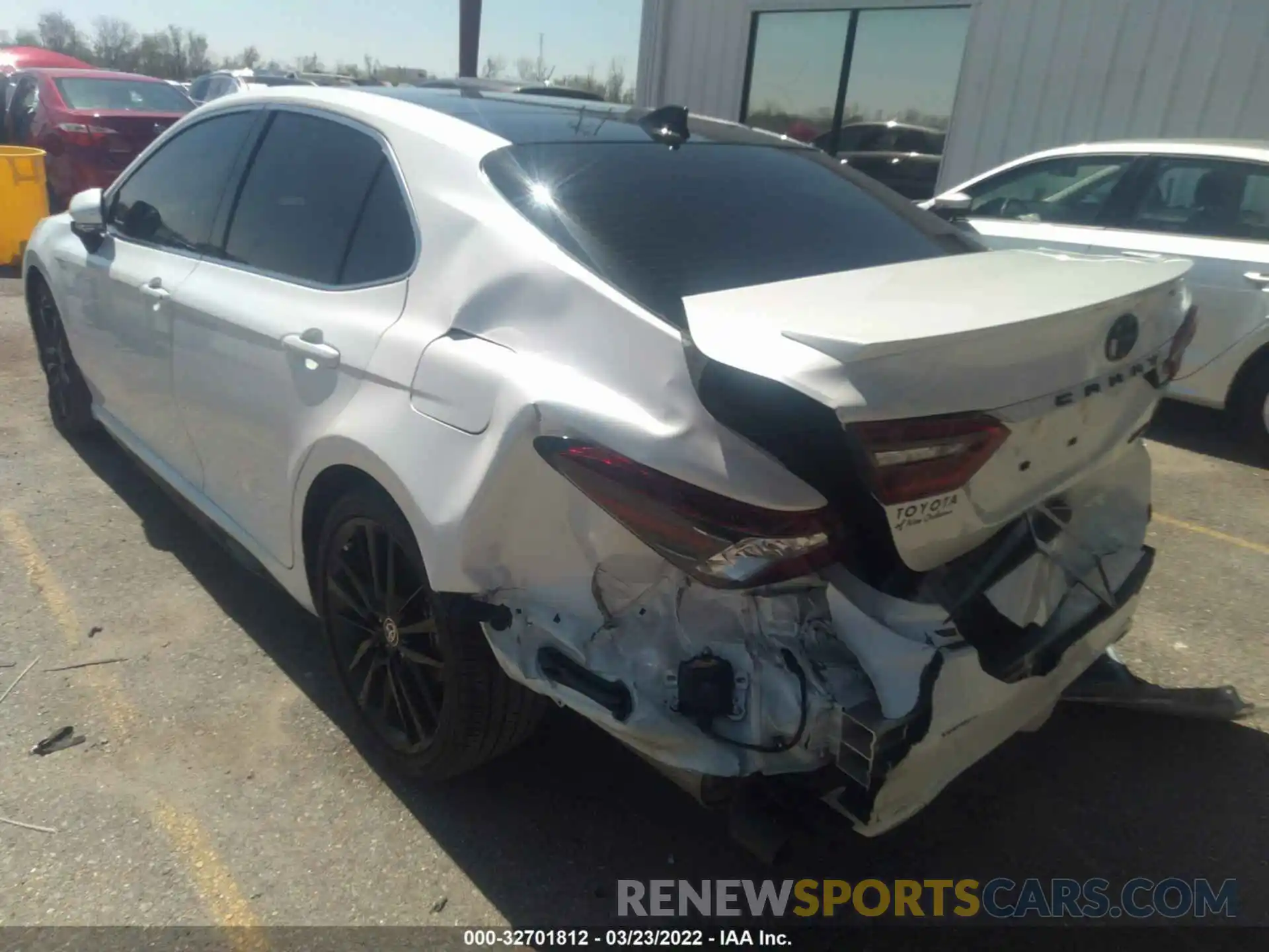 3 Photograph of a damaged car 4T1K61AK2NU020842 TOYOTA CAMRY 2022