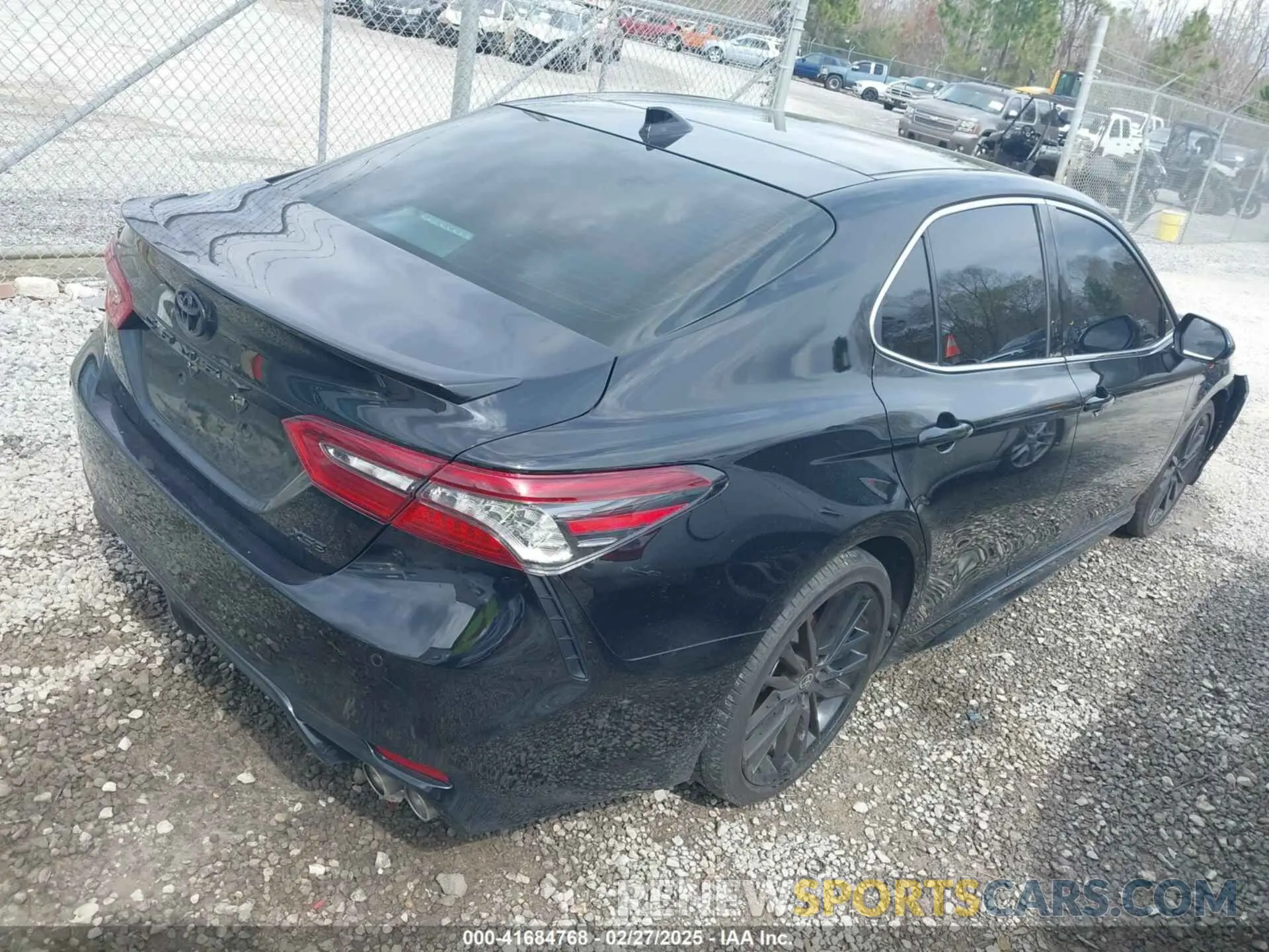 4 Photograph of a damaged car 4T1K61AK2NU023496 TOYOTA CAMRY 2022