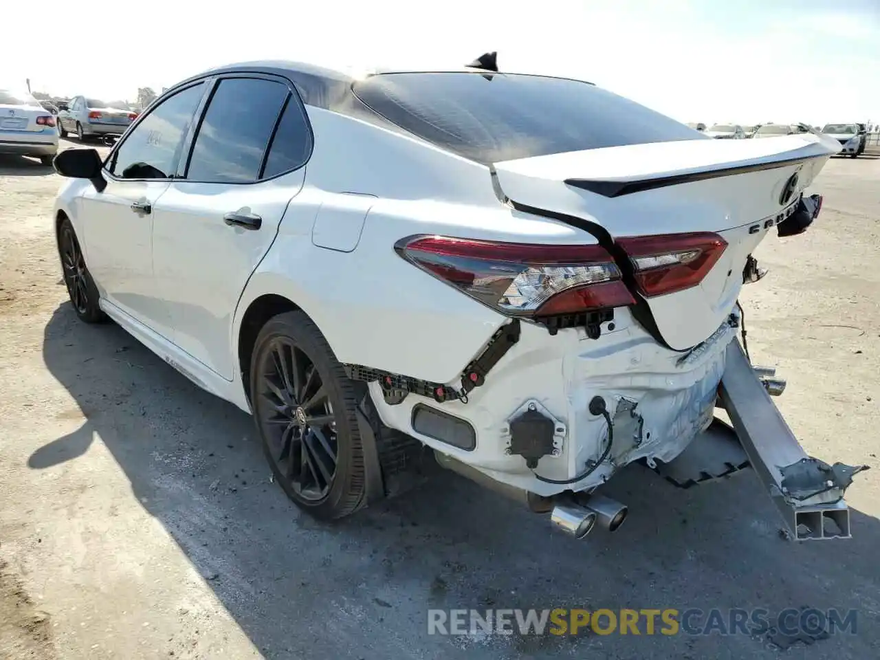 3 Photograph of a damaged car 4T1K61AK2NU024289 TOYOTA CAMRY 2022