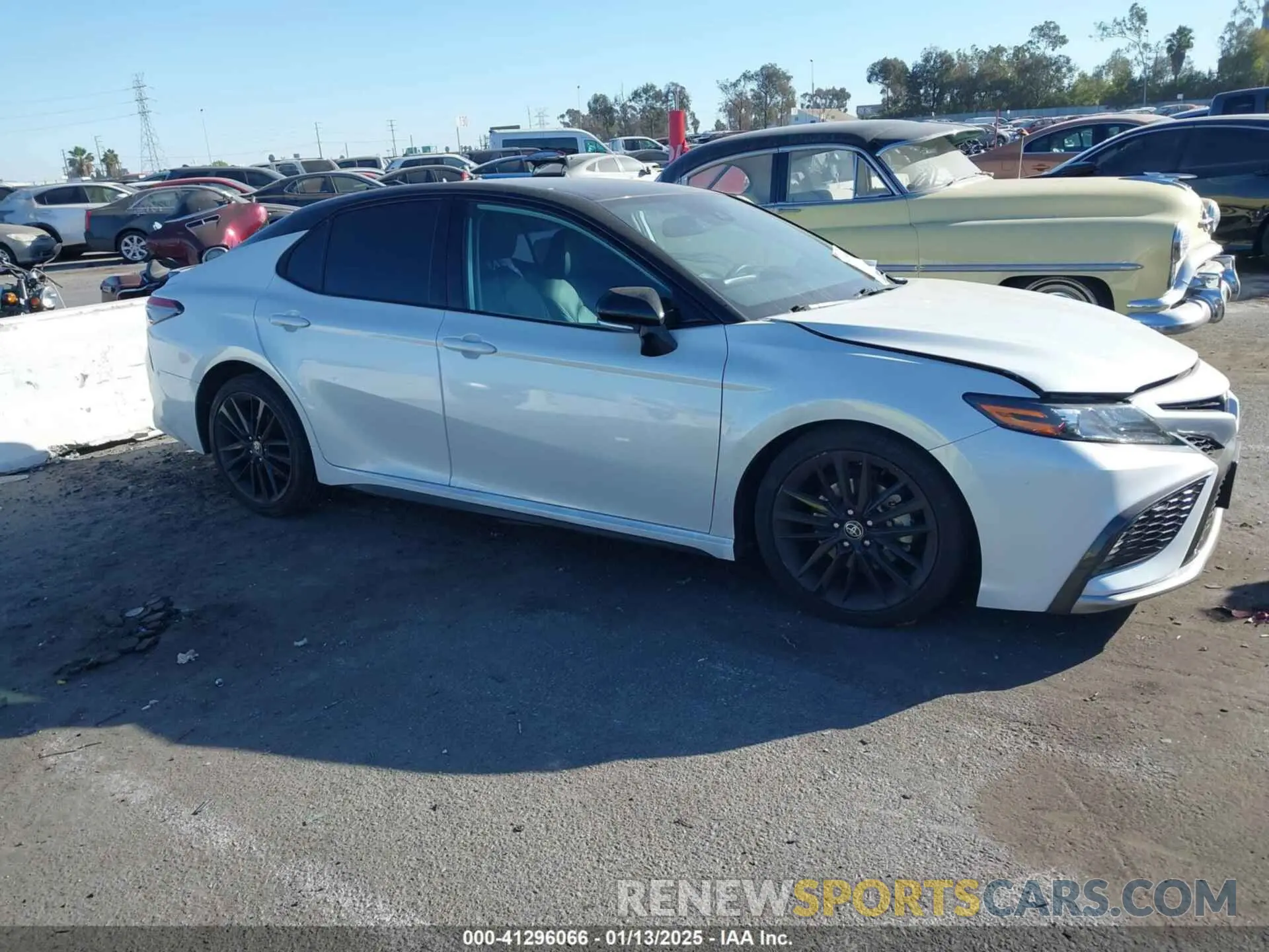 13 Photograph of a damaged car 4T1K61AK2NU034434 TOYOTA CAMRY 2022