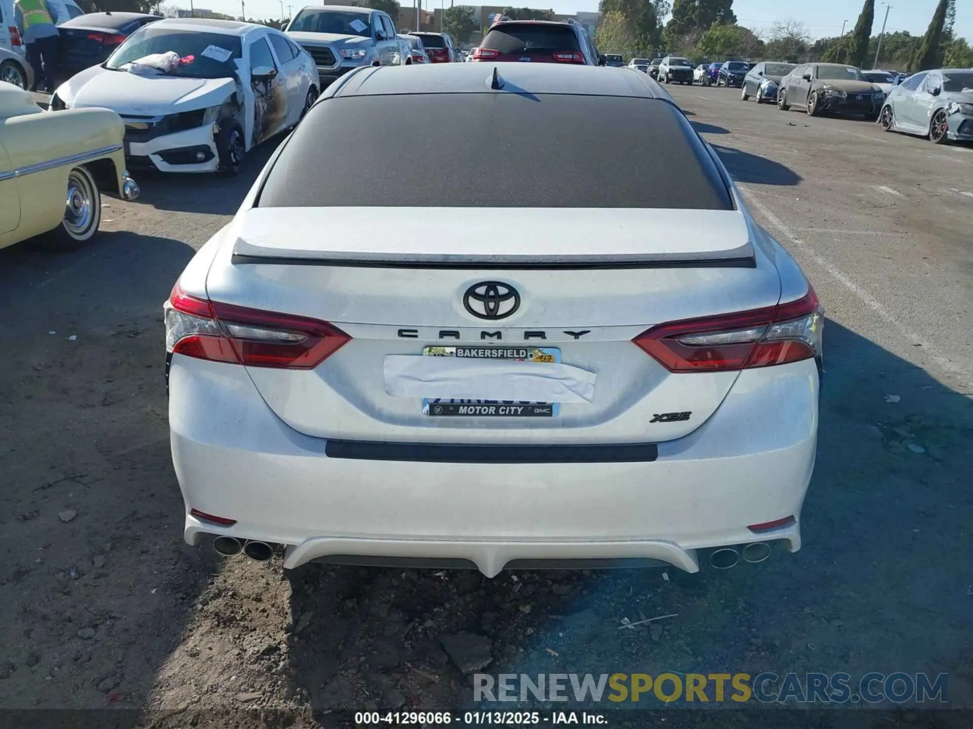 16 Photograph of a damaged car 4T1K61AK2NU034434 TOYOTA CAMRY 2022