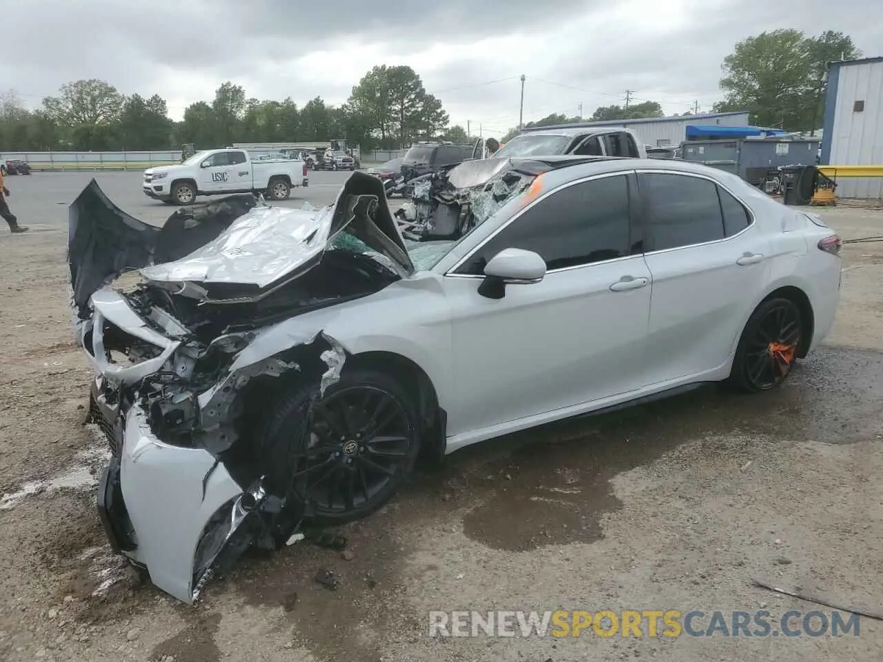 1 Photograph of a damaged car 4T1K61AK2NU068437 TOYOTA CAMRY 2022