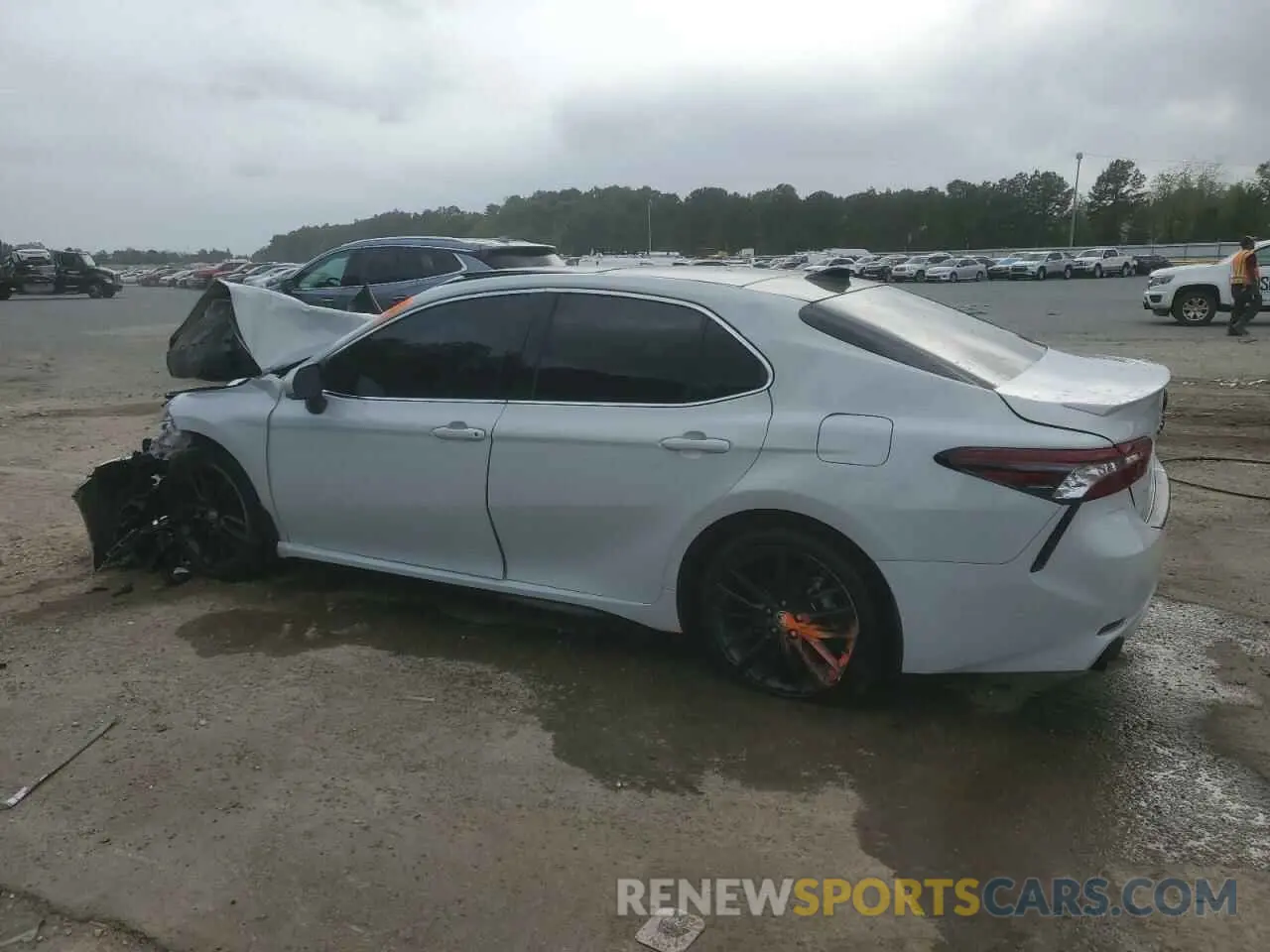 2 Photograph of a damaged car 4T1K61AK2NU068437 TOYOTA CAMRY 2022