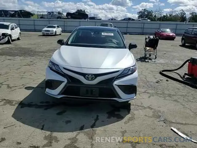 11 Photograph of a damaged car 4T1K61AK2NU073704 TOYOTA CAMRY 2022