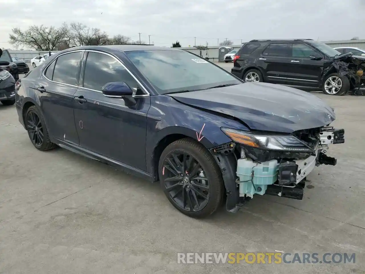 4 Photograph of a damaged car 4T1K61AK2NU076165 TOYOTA CAMRY 2022