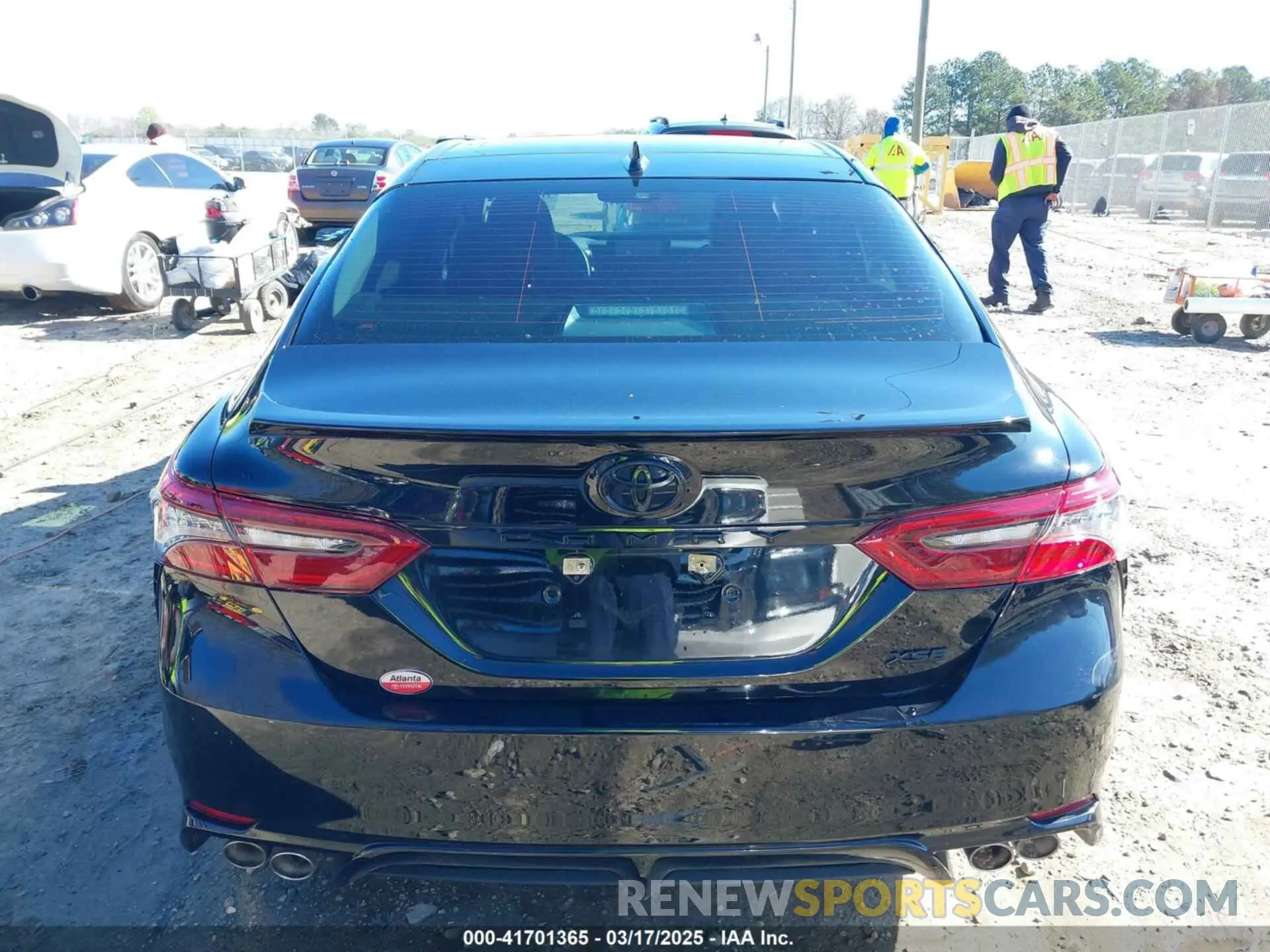 17 Photograph of a damaged car 4T1K61AK2NU717587 TOYOTA CAMRY 2022