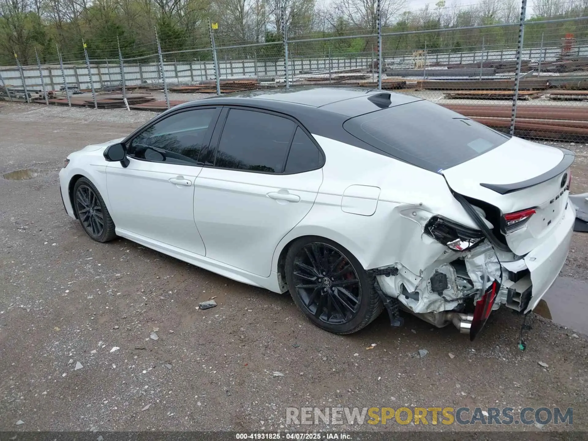 14 Photograph of a damaged car 4T1K61AK3NU015925 TOYOTA CAMRY 2022