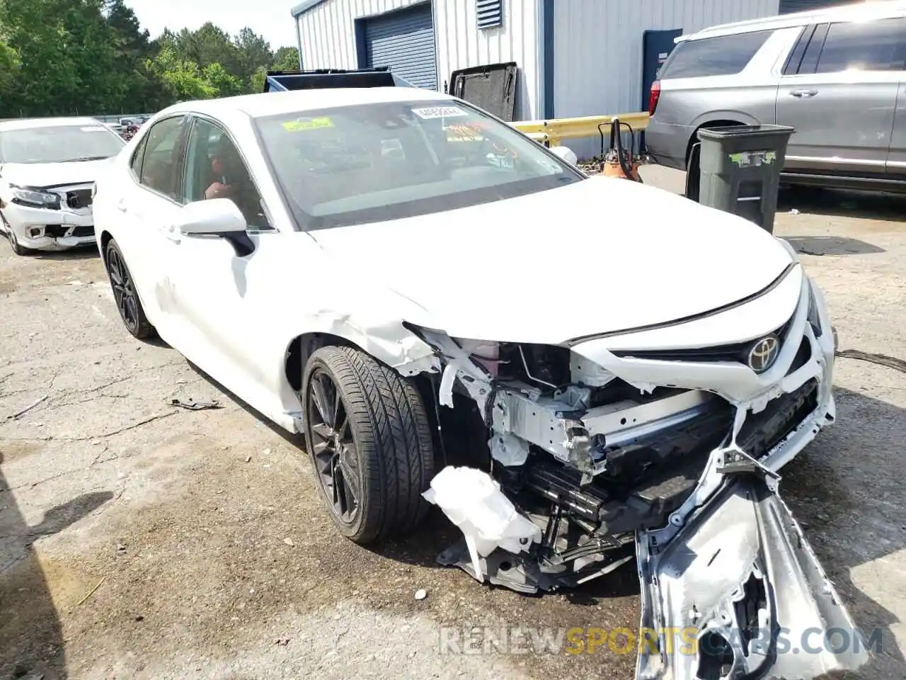 1 Photograph of a damaged car 4T1K61AK3NU021241 TOYOTA CAMRY 2022