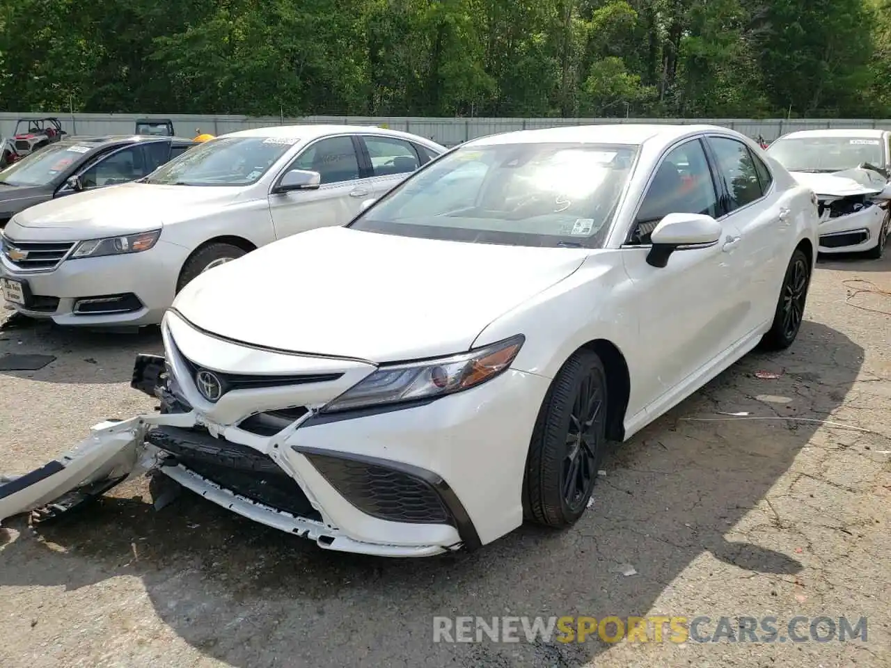 2 Photograph of a damaged car 4T1K61AK3NU021241 TOYOTA CAMRY 2022